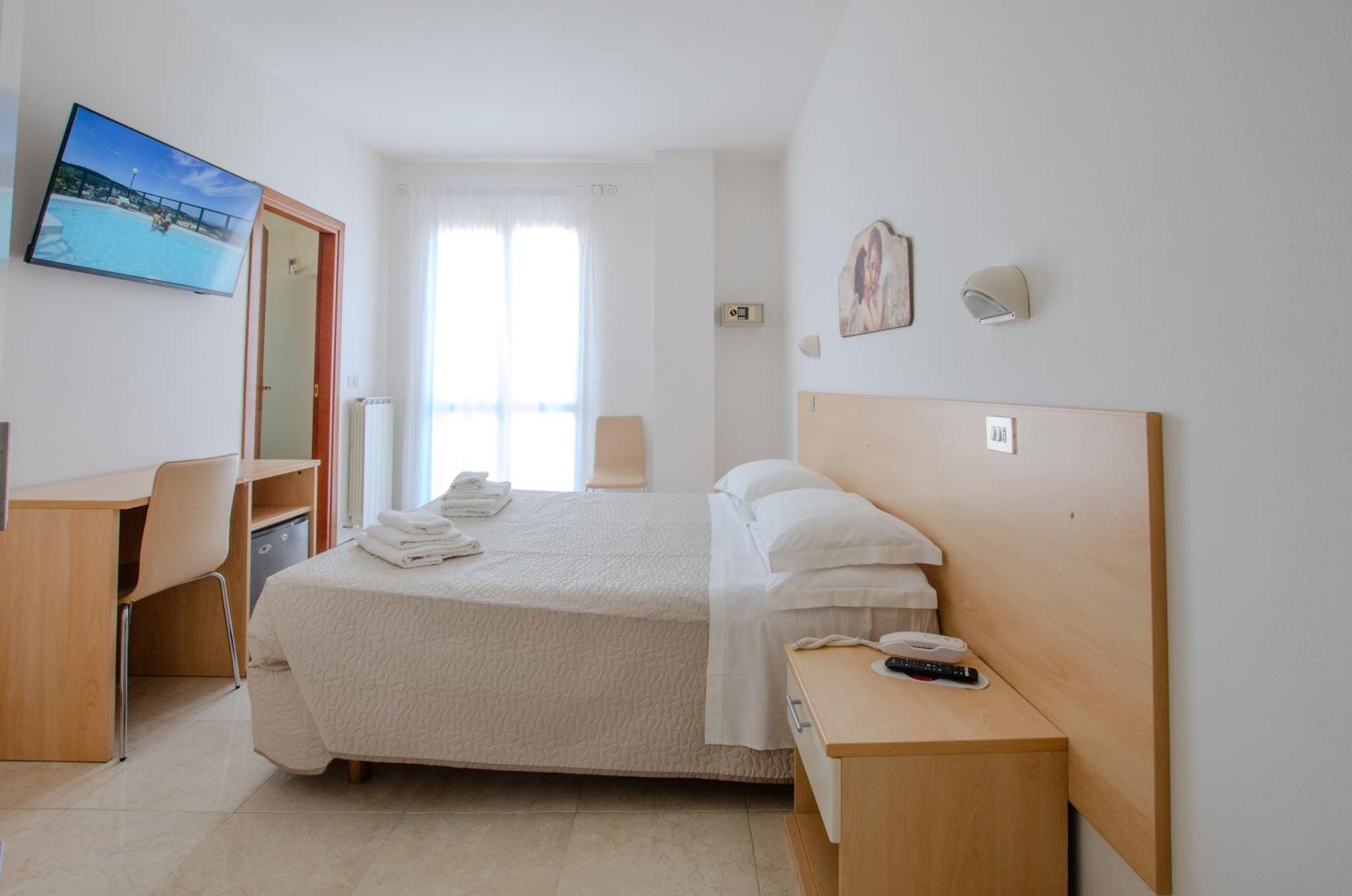 Standard Double Room with Fan,1578367613:JPEG