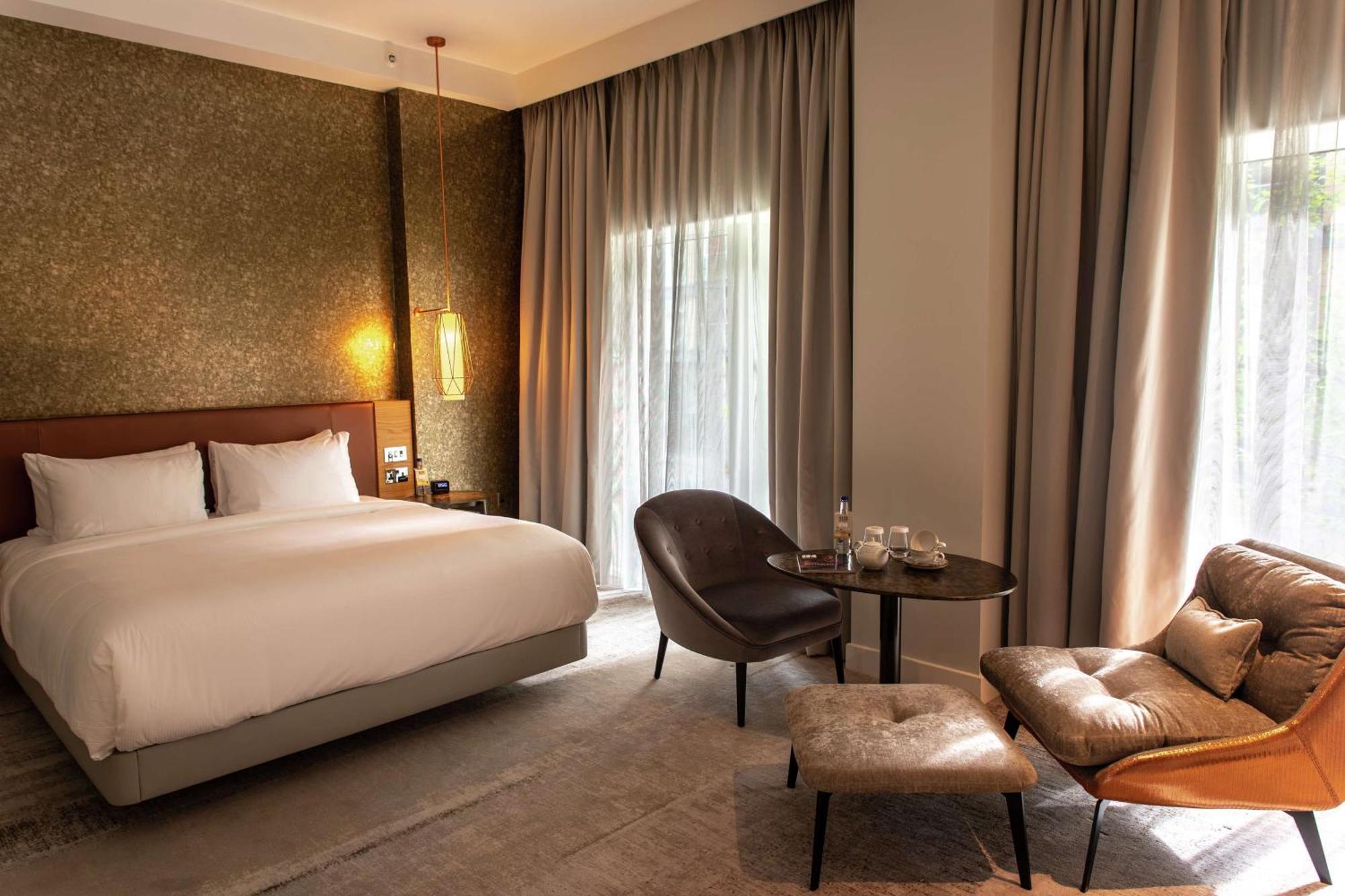 Deluxe King Room,1580909897:JPEG