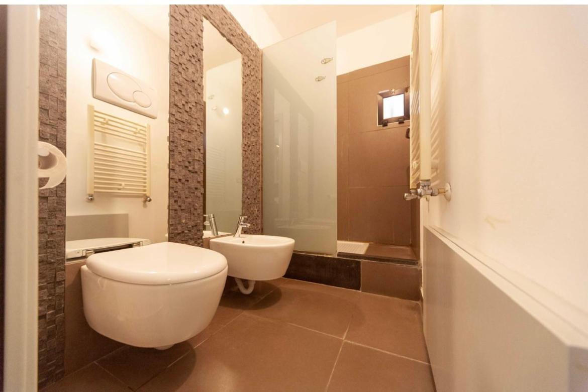 Appartamento Deluxe con 2 Camere da Letto e Balcone
