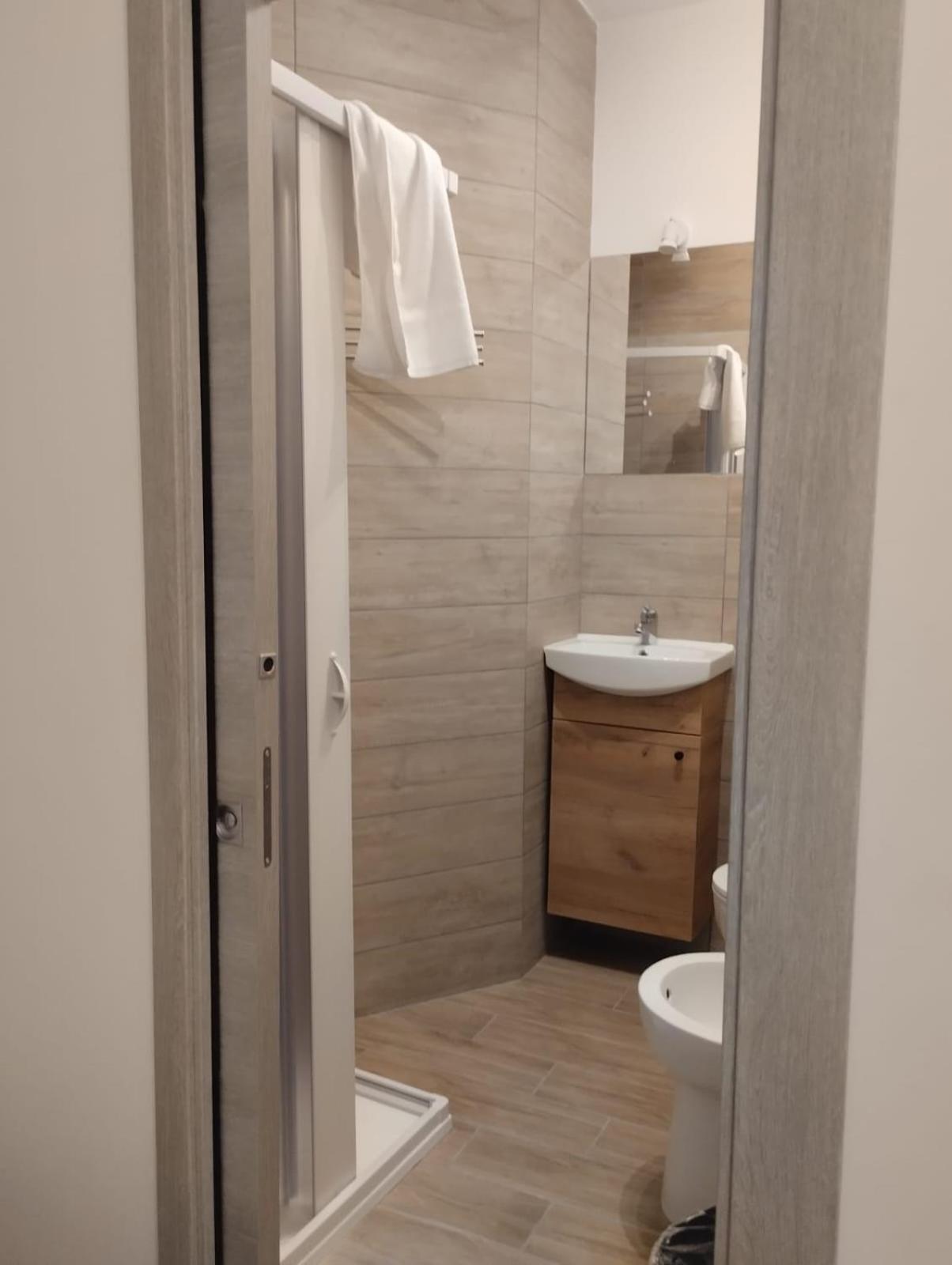 Double Room with Private Bathroom,1585798700:JPEG