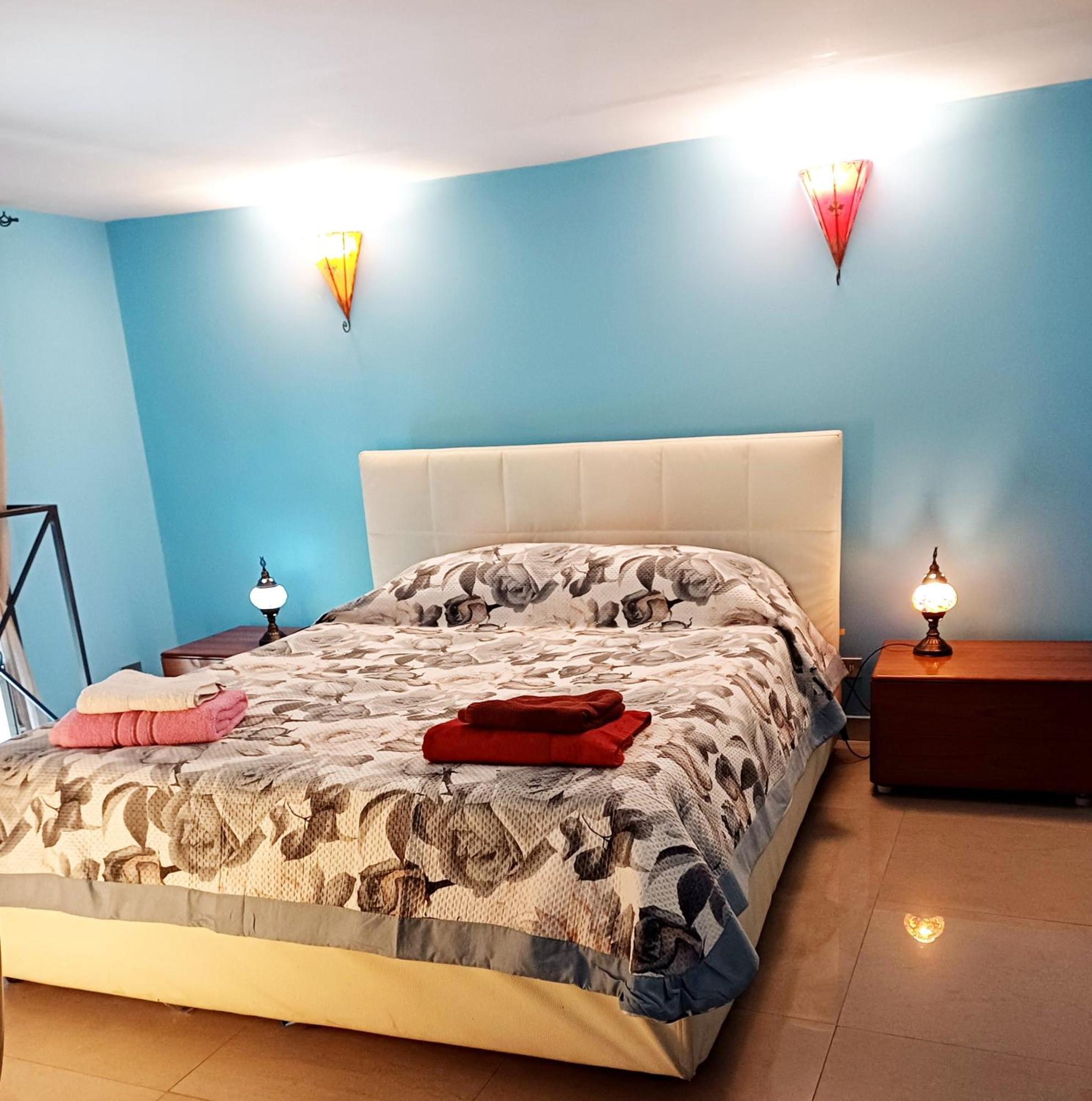 Maisonette,1586857516:JPEG
