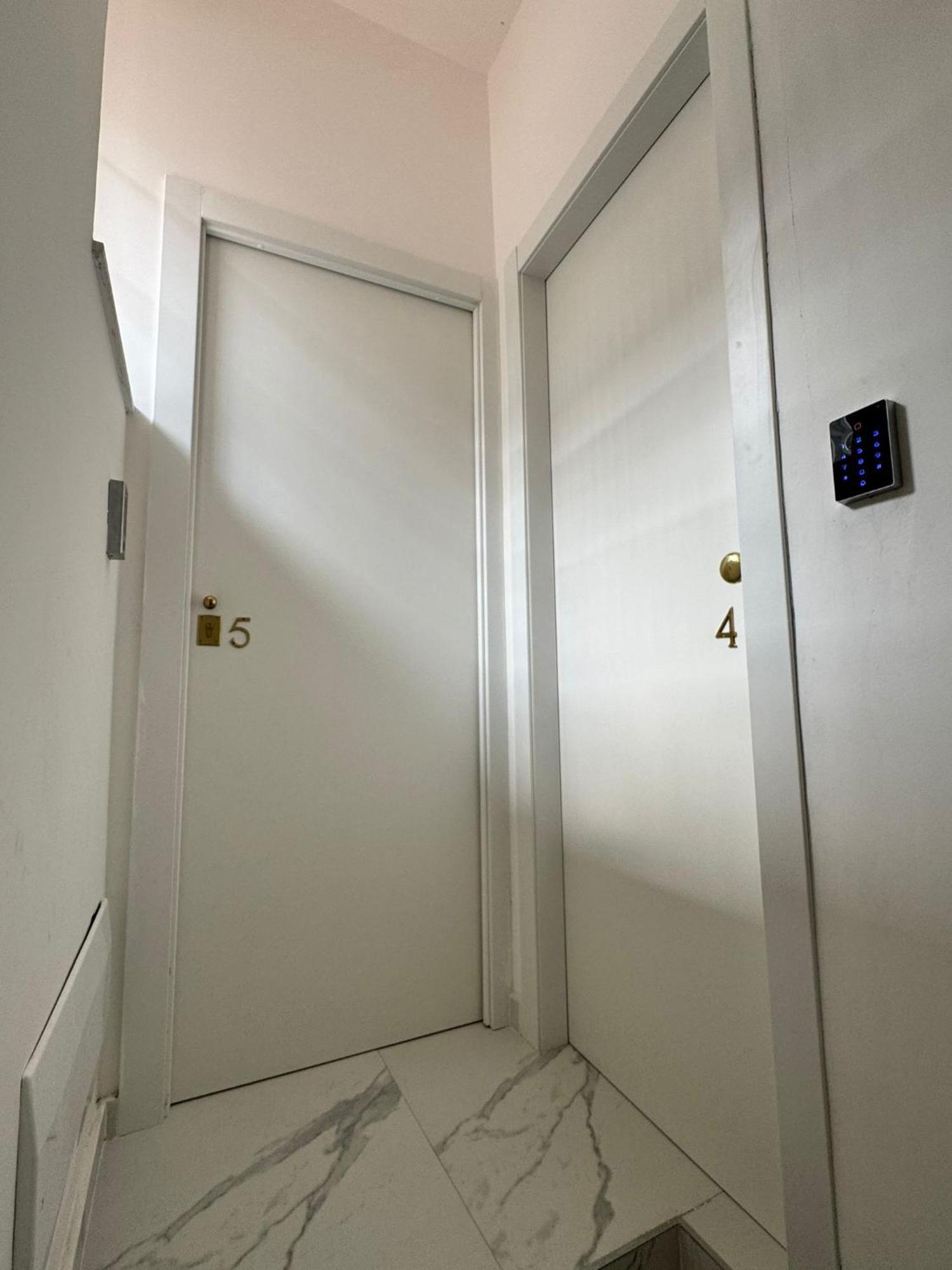 Camera Doppia con Letti Singoli con Bagno Privato