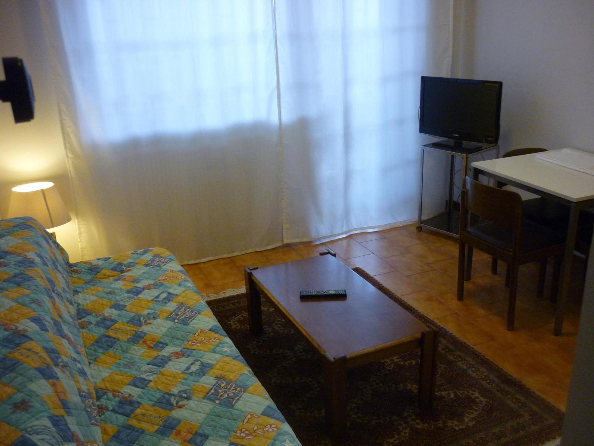 Appartamento con 1 Camera da Letto - Piano Terra