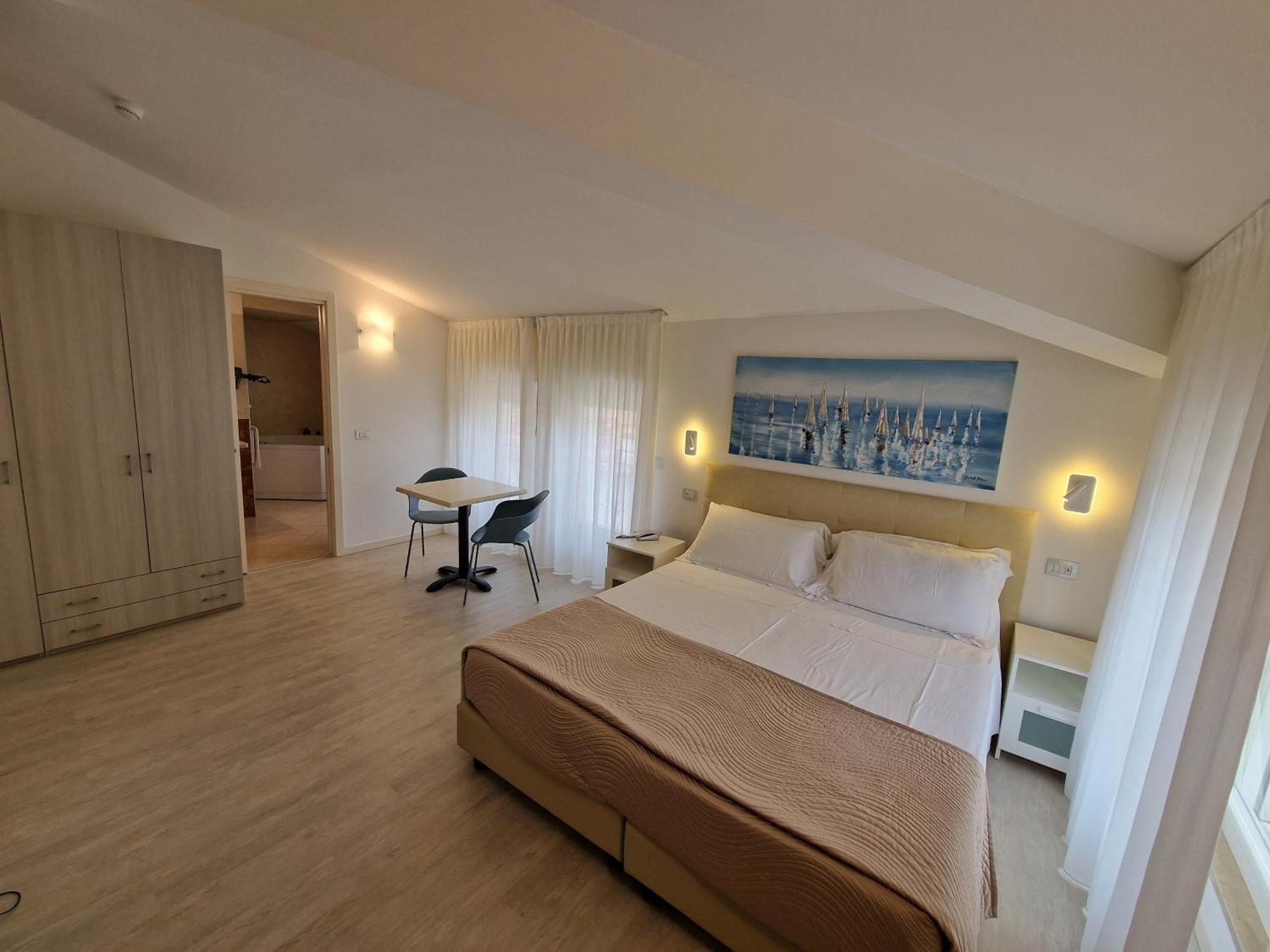 Superior Double or Twin Room,1590350036:JPEG