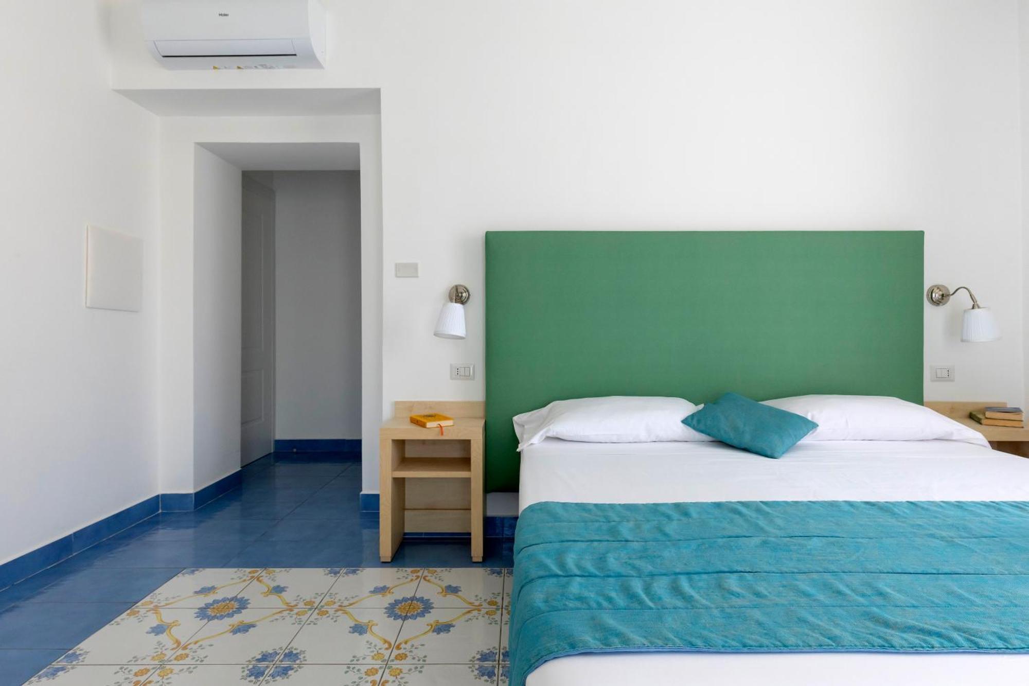 Deluxe Double or Twin Room with Balcony and City View,1592047320:JPEG