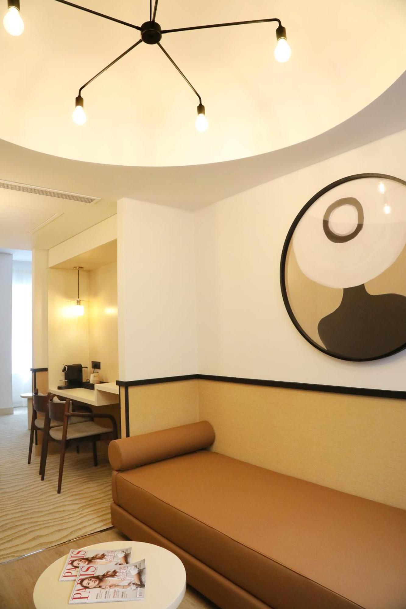 Suite One by the Five