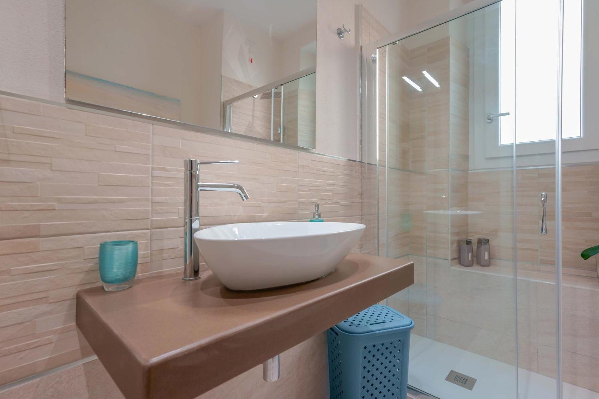 Deluxe Double or Twin Room Spa Bath