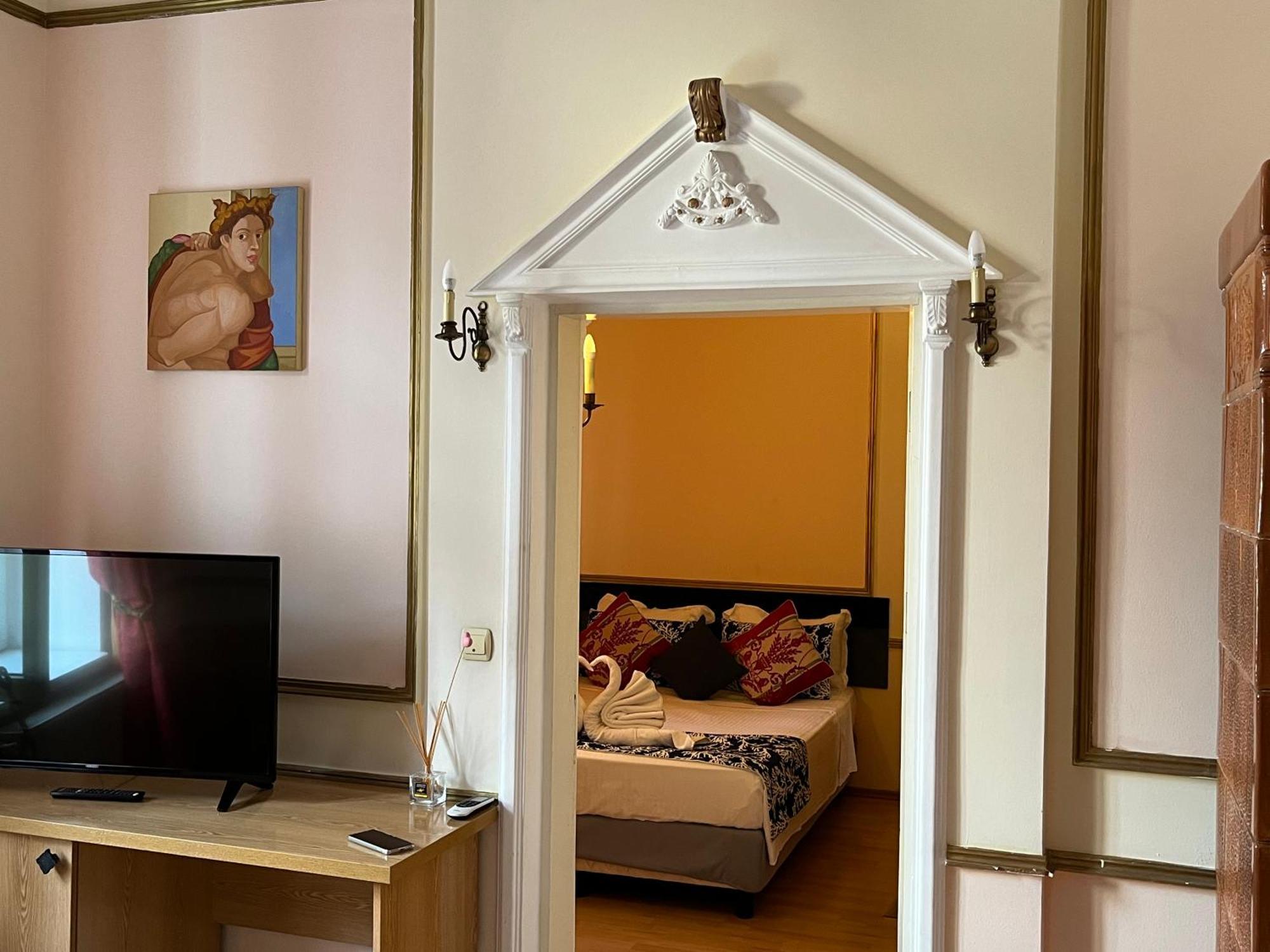 Queen Suite