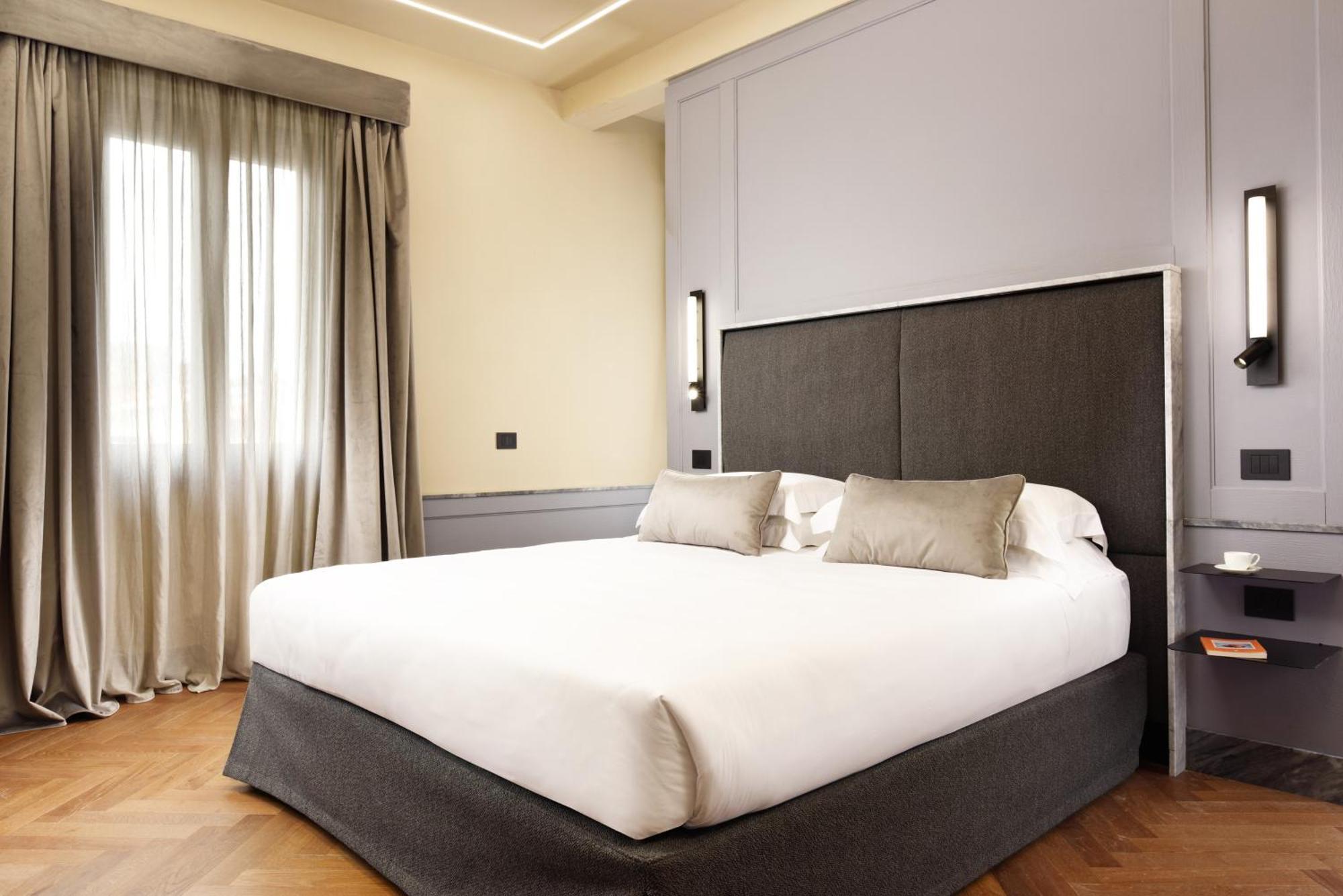Junior Suite,1595401174:JPEG