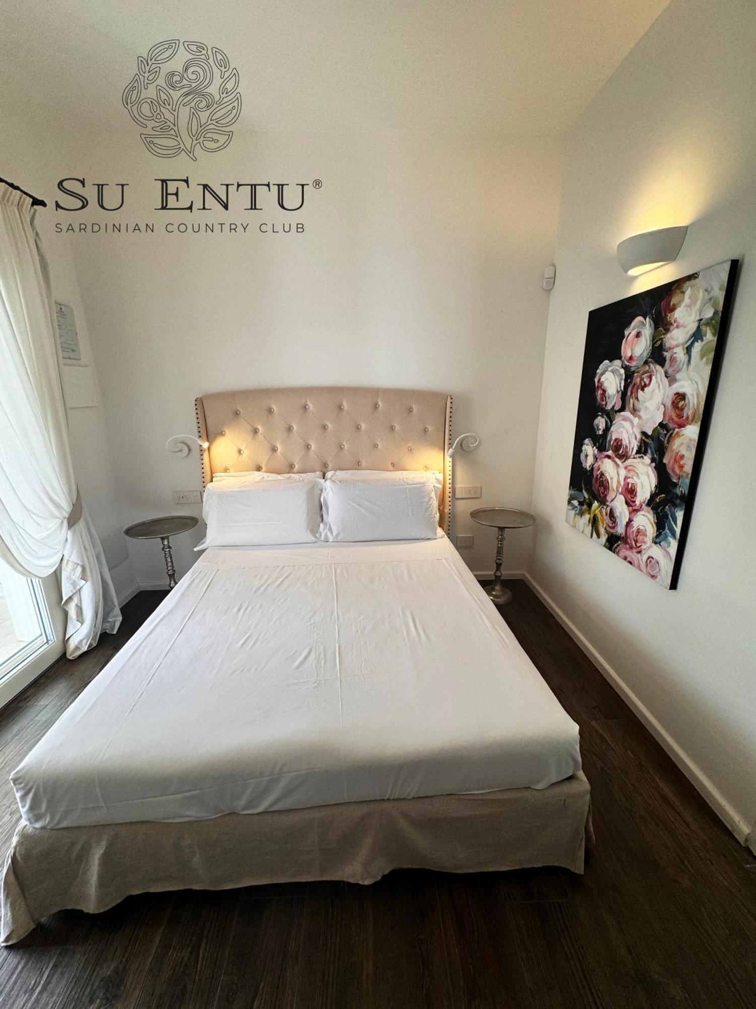 Deluxe Room,1596209176:JPEG