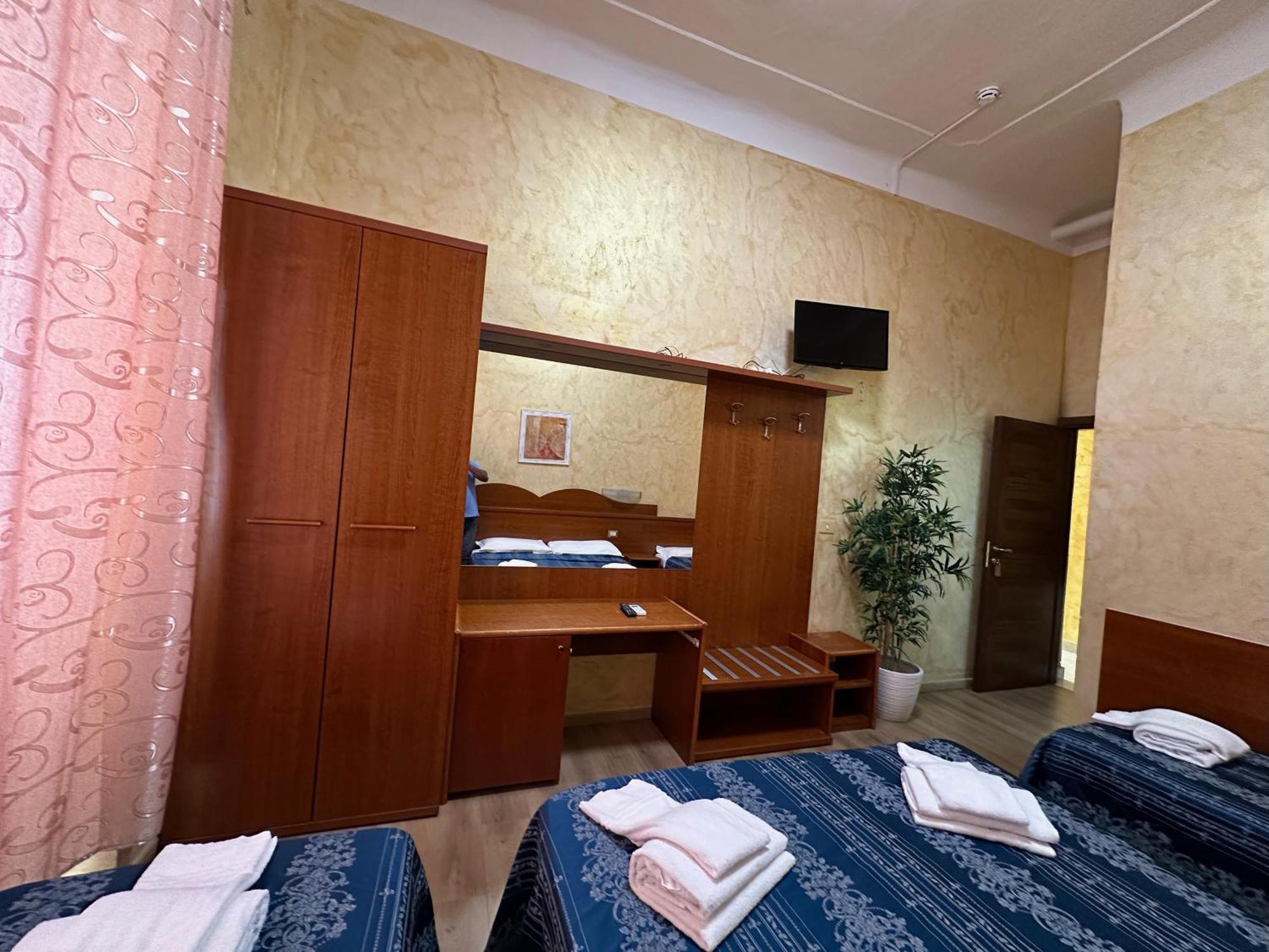 Quadruple Room,1598237659:JPEG