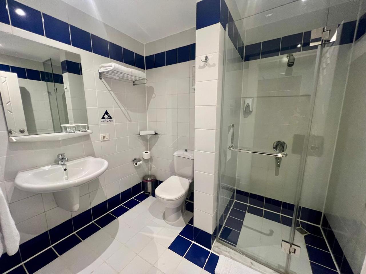 Economy Twin Room