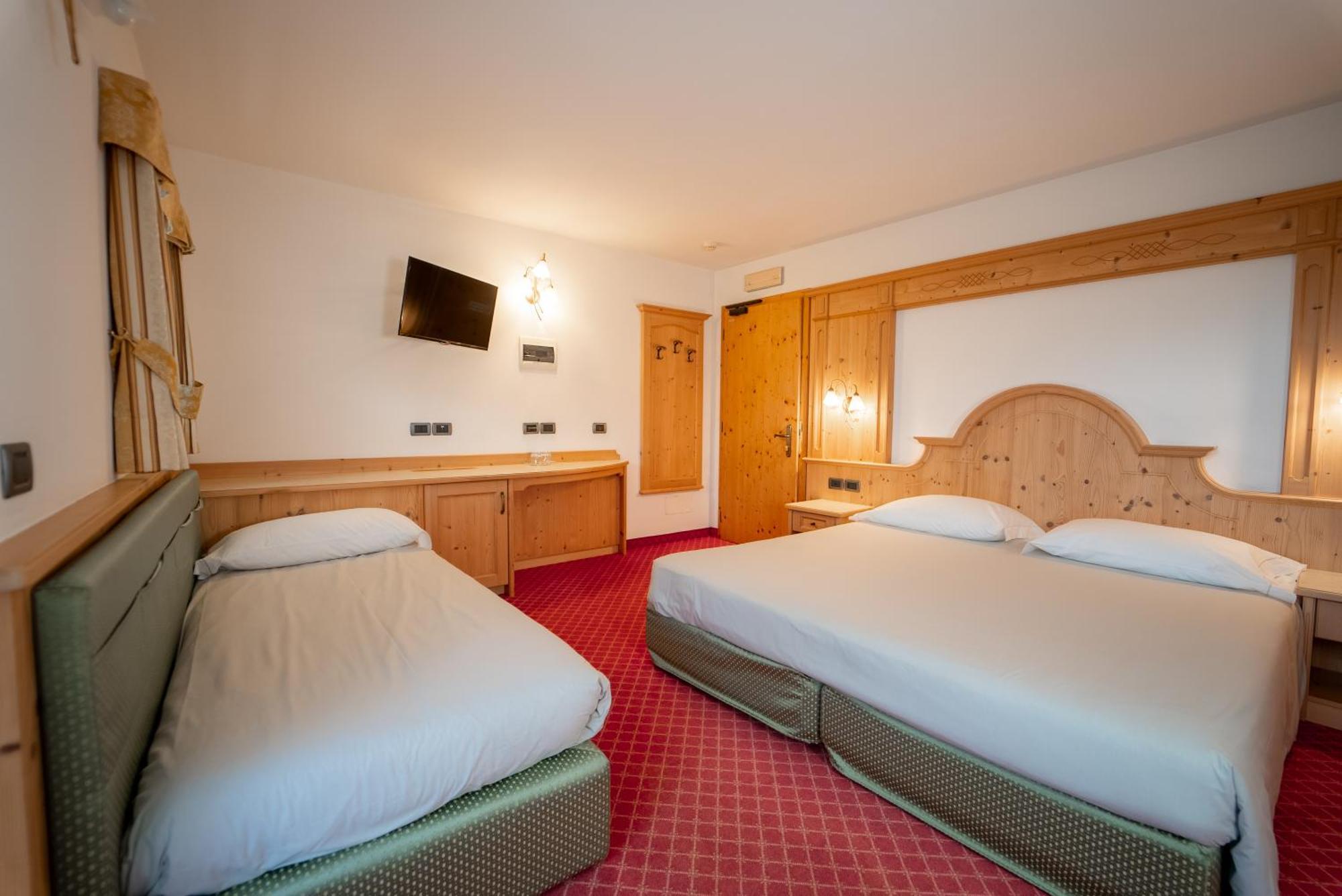 Triple Room with Balcony,1599653214:JPEG