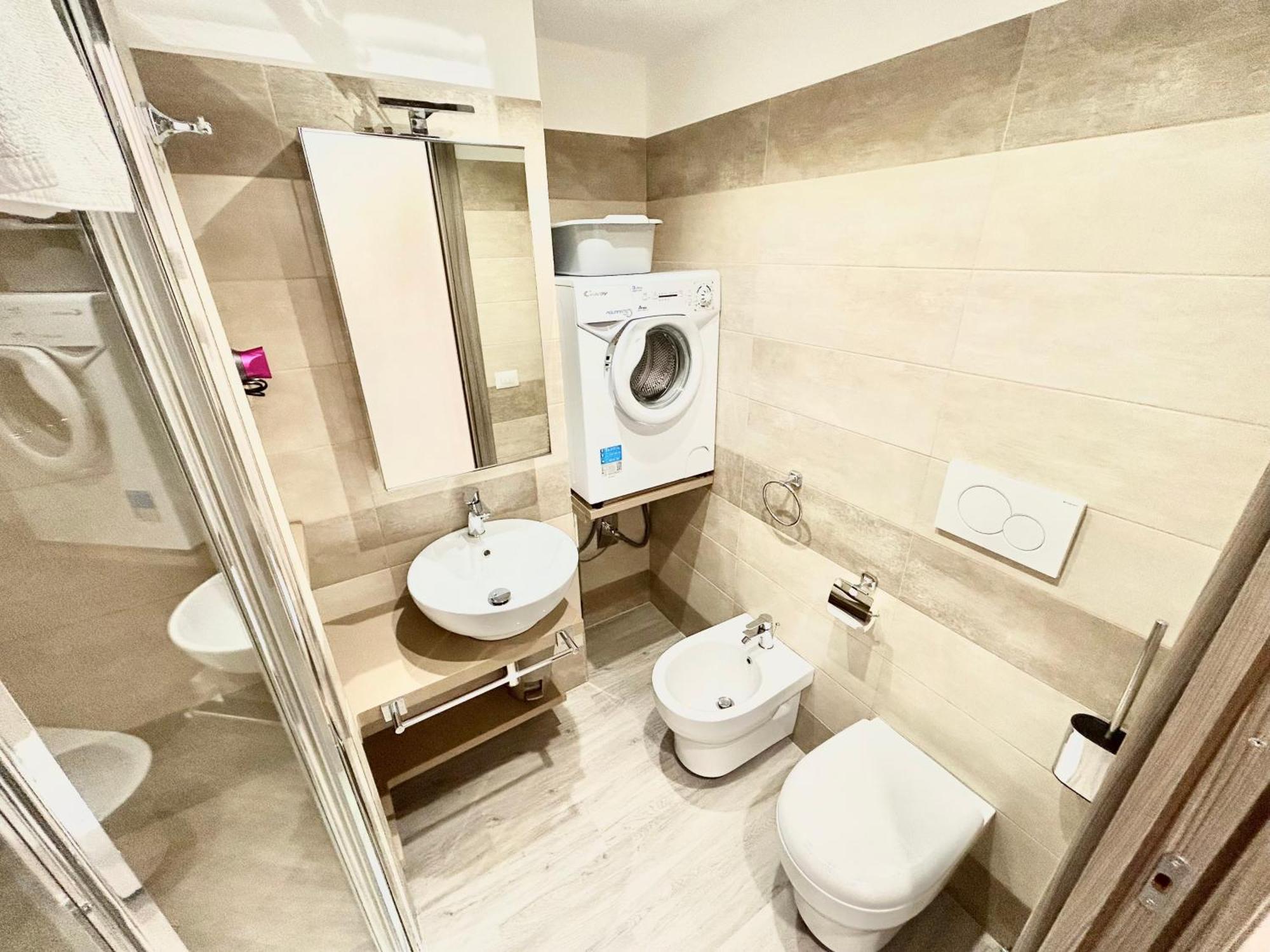 Double Room with Private Bathroom,1601298285:JPEG