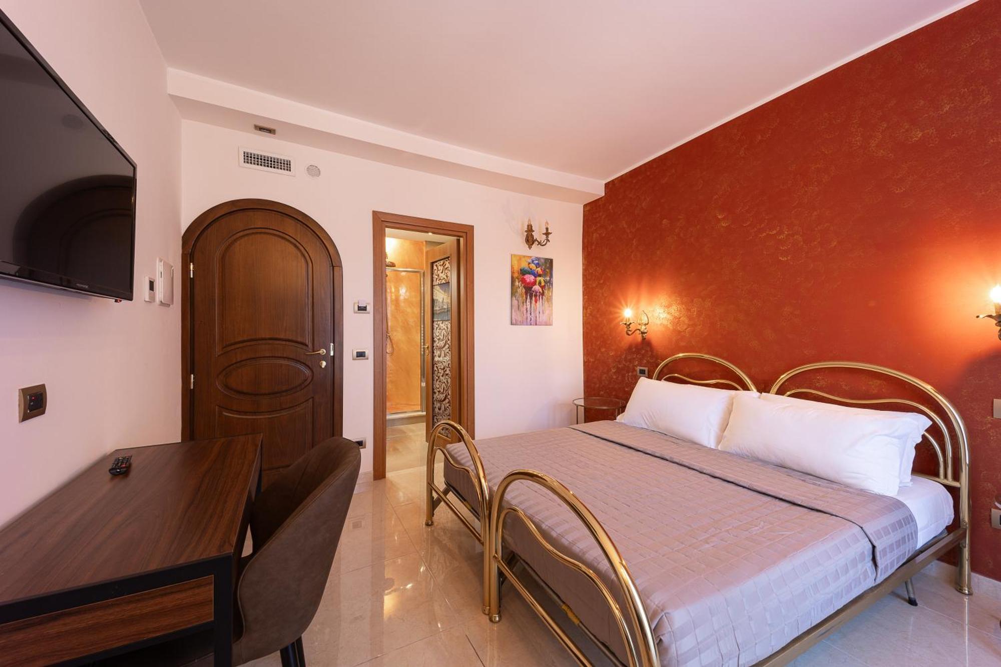 Deluxe Room,1601855724:JPEG