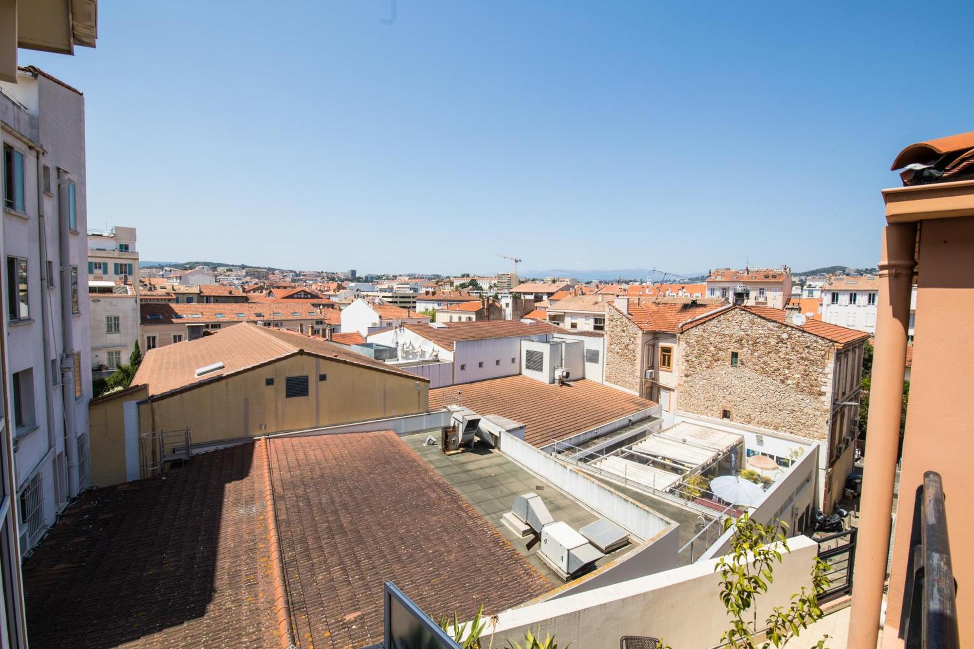 Appartamento su 2 Livelli con 4 Camere da Letto