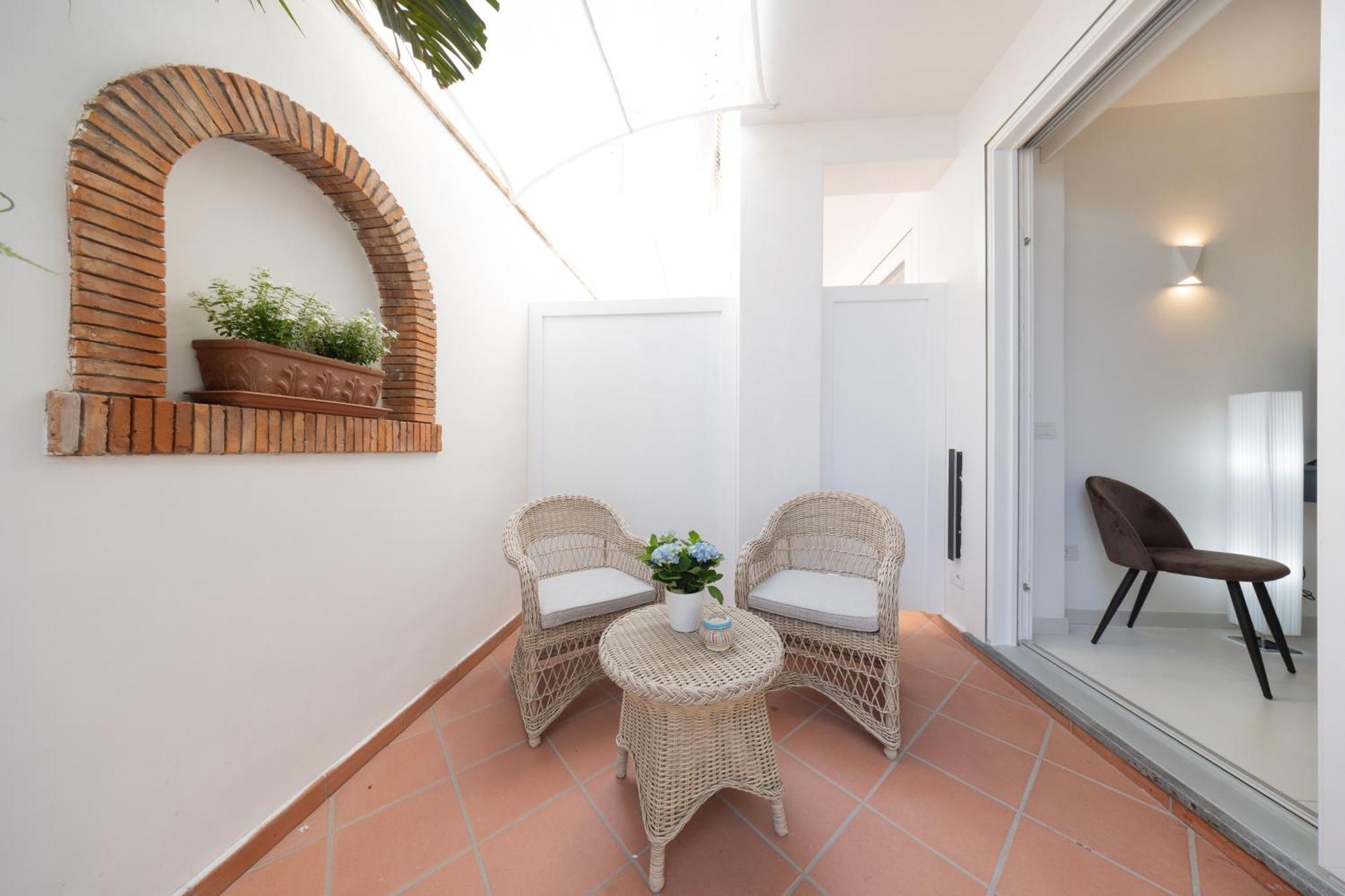 Double Room Private Bathroom