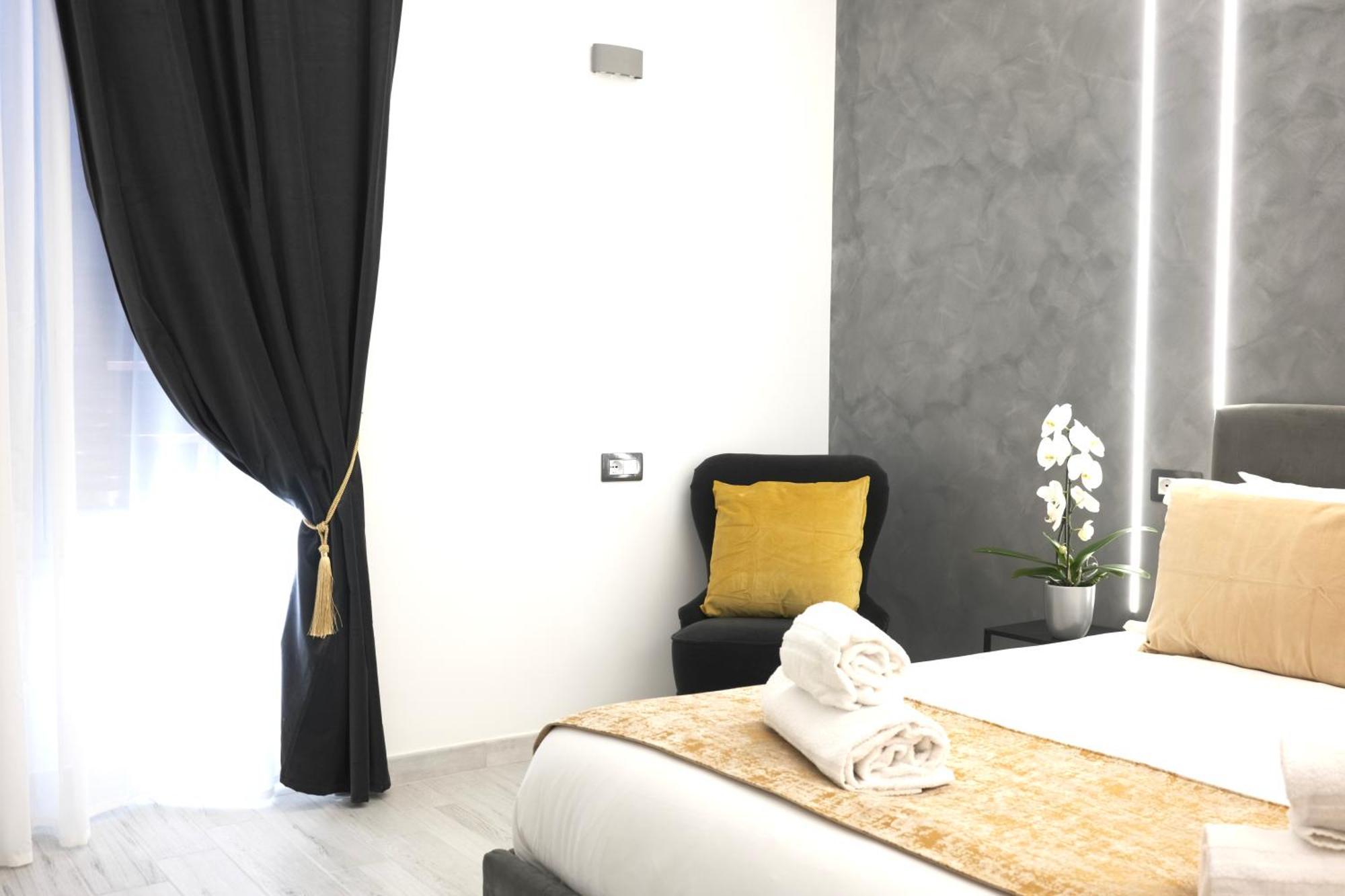 Deluxe Room,1606512215:JPEG