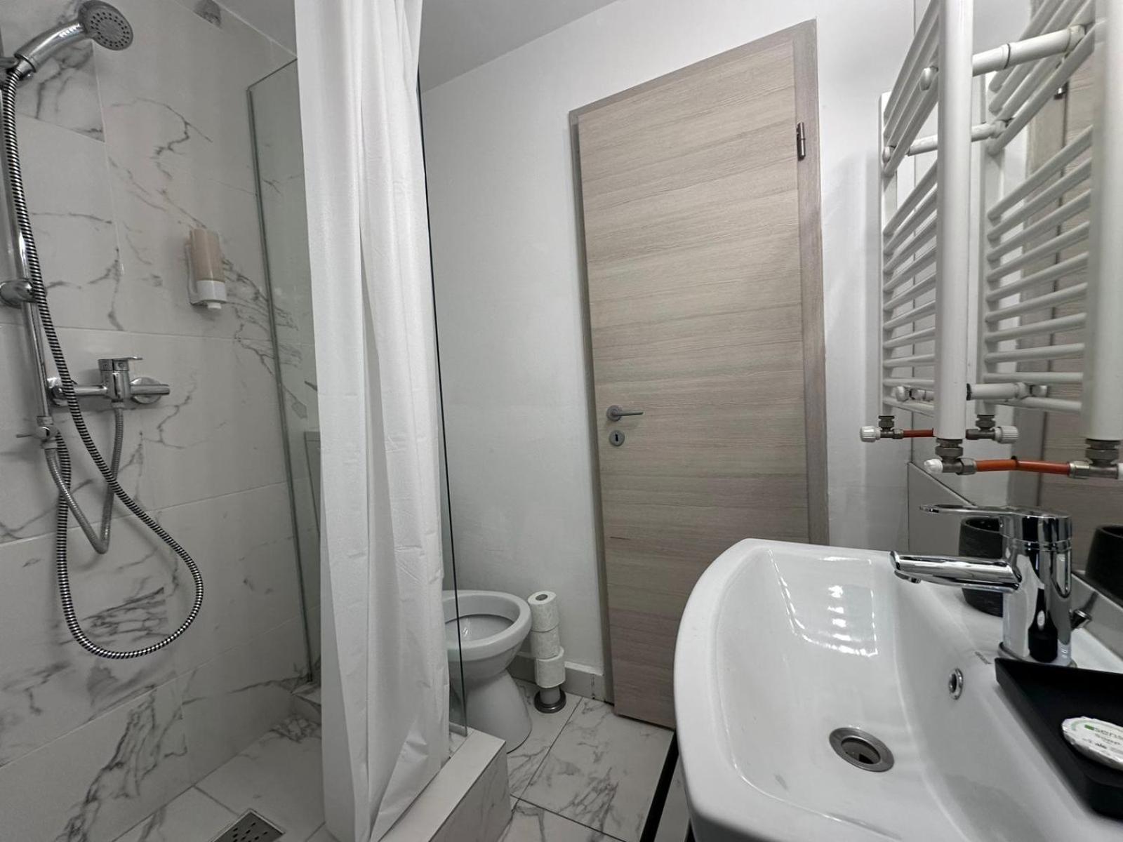 4-Bed Mixed Dormitory Room