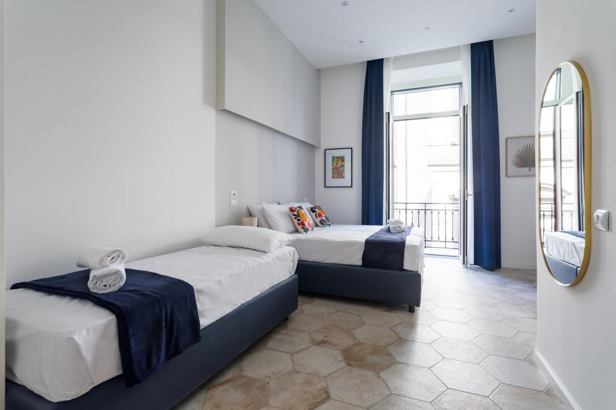Sistemazione Matrimoniale con Balcone