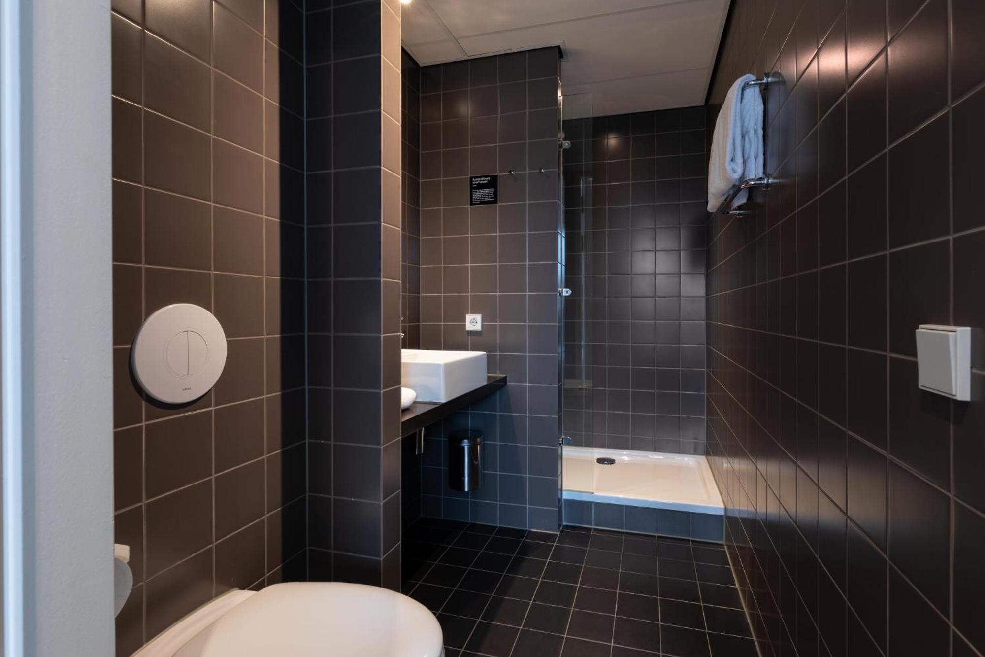 Double Room,1617460997:JPEG