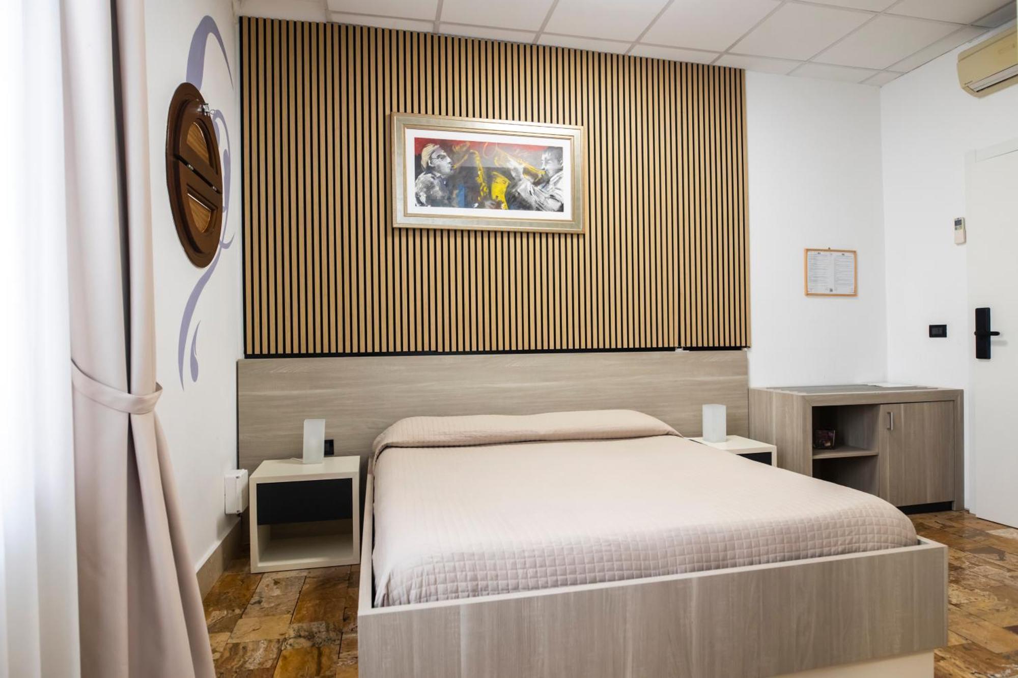 Standard King Room