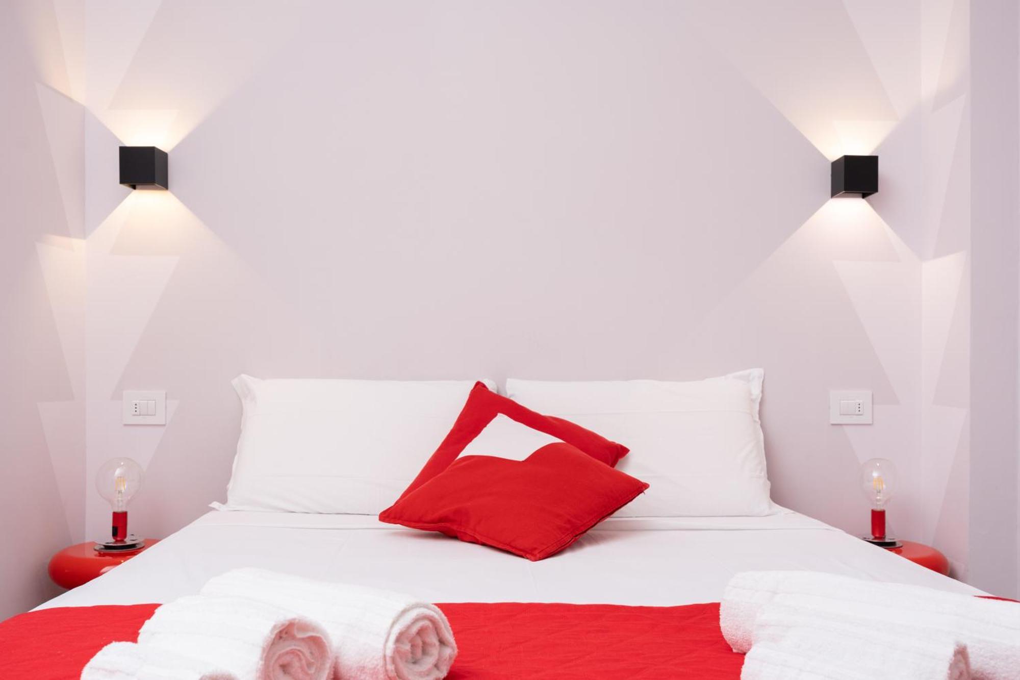 Double Room,1621067600:JPEG