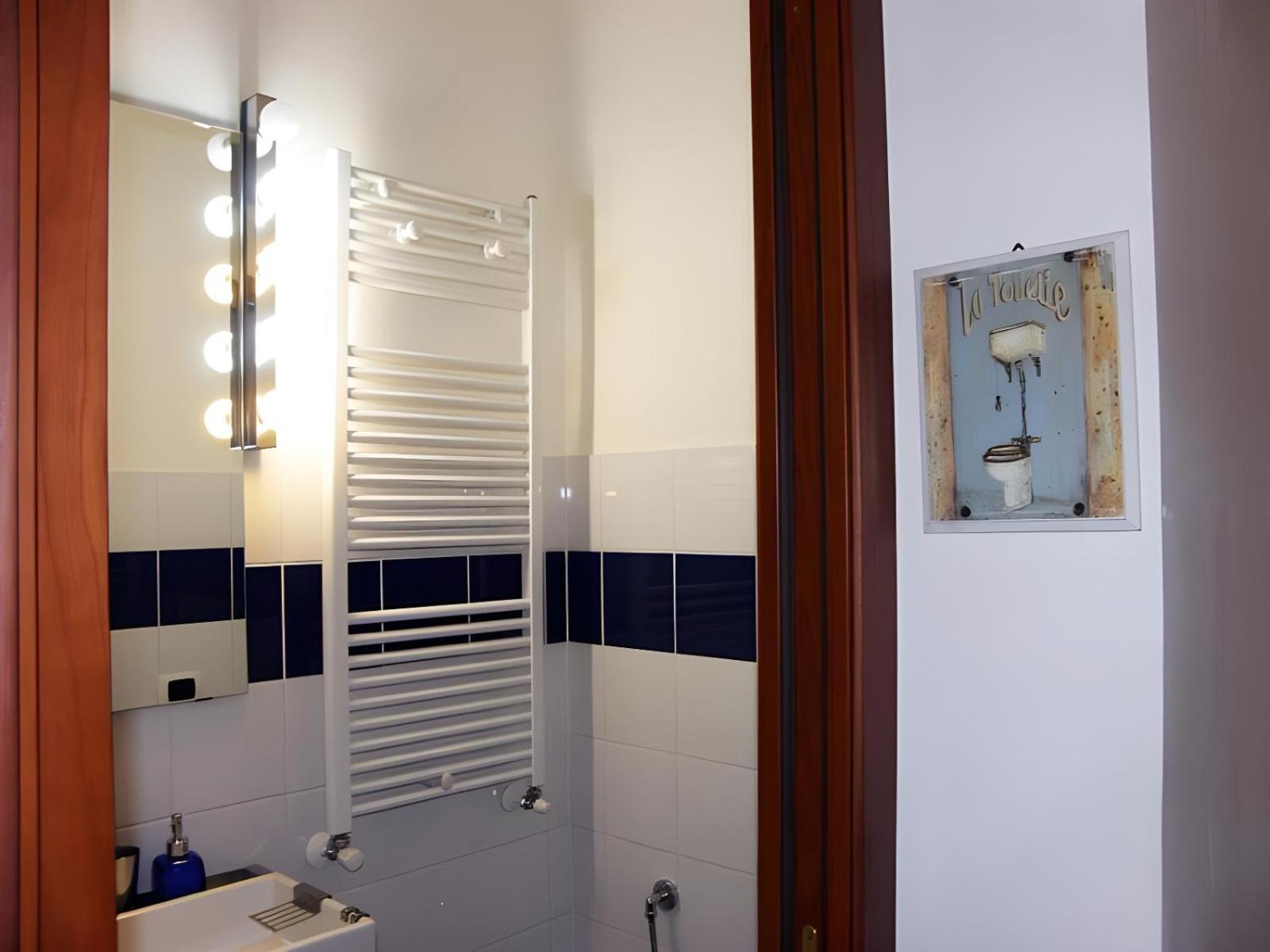 Double Room,1622046017:JPEG