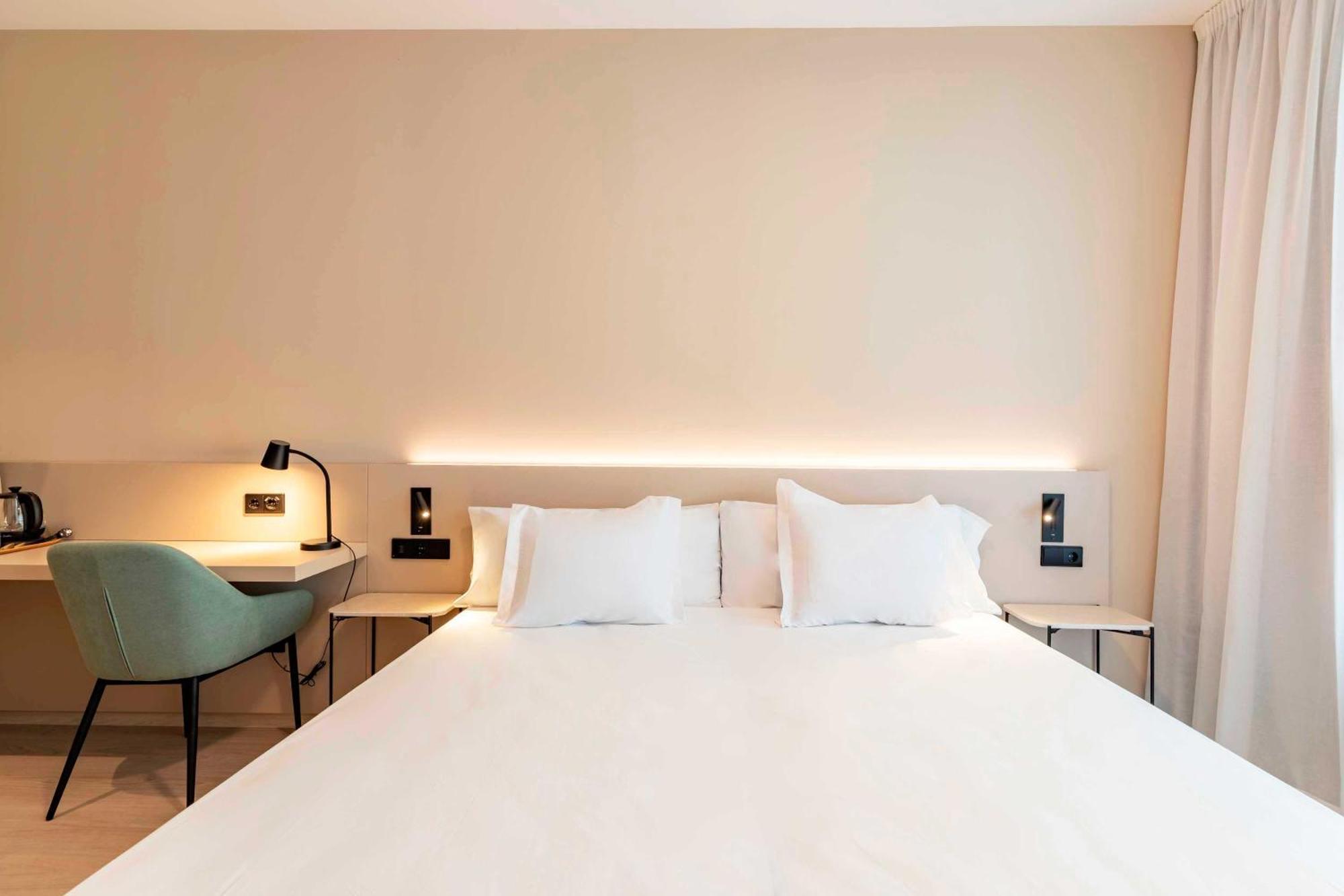 Deluxe Double or Twin Room,1622760740:JPEG