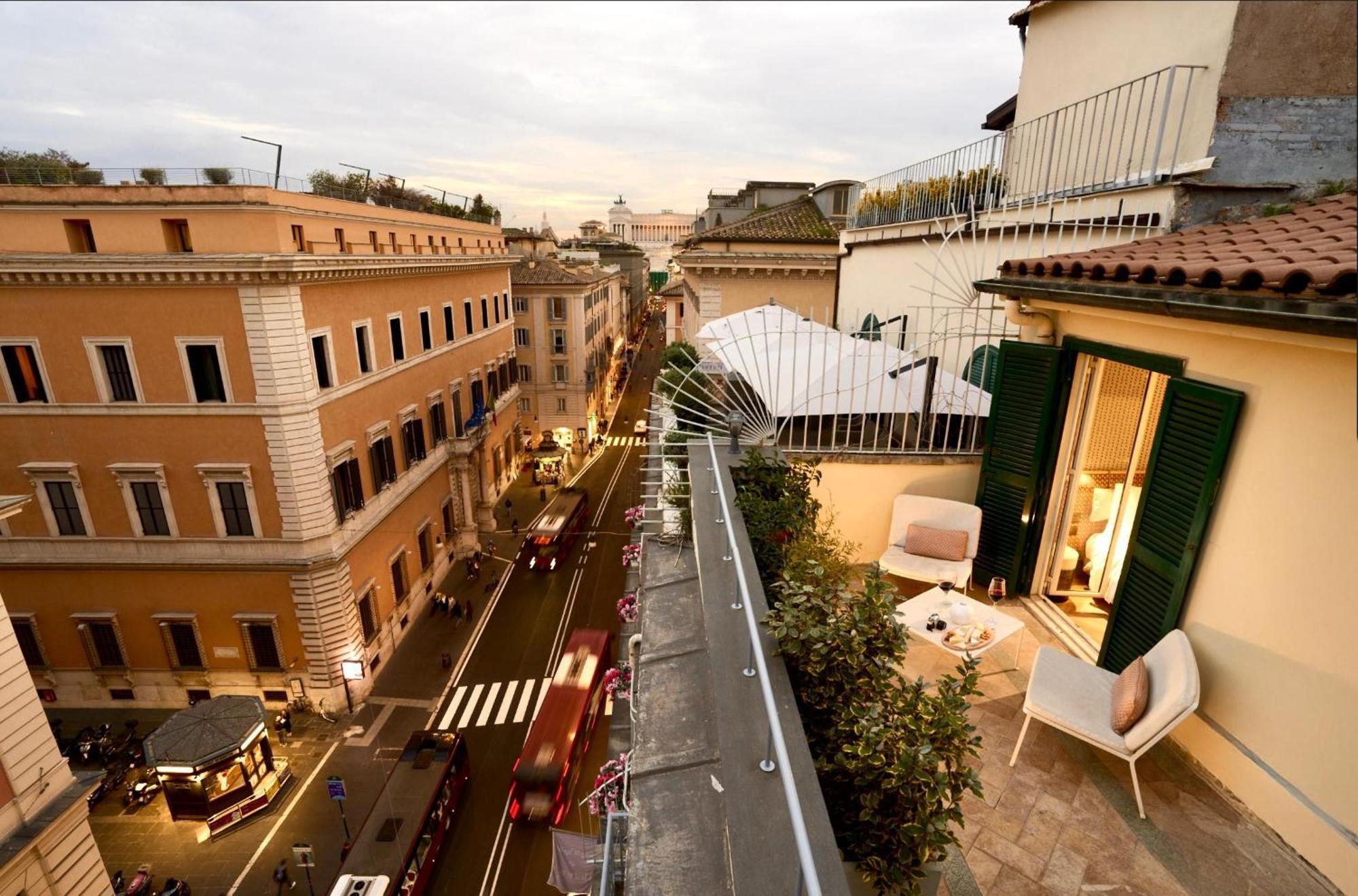 Deluxe Double Room with Balcony,1626683188:JPEG