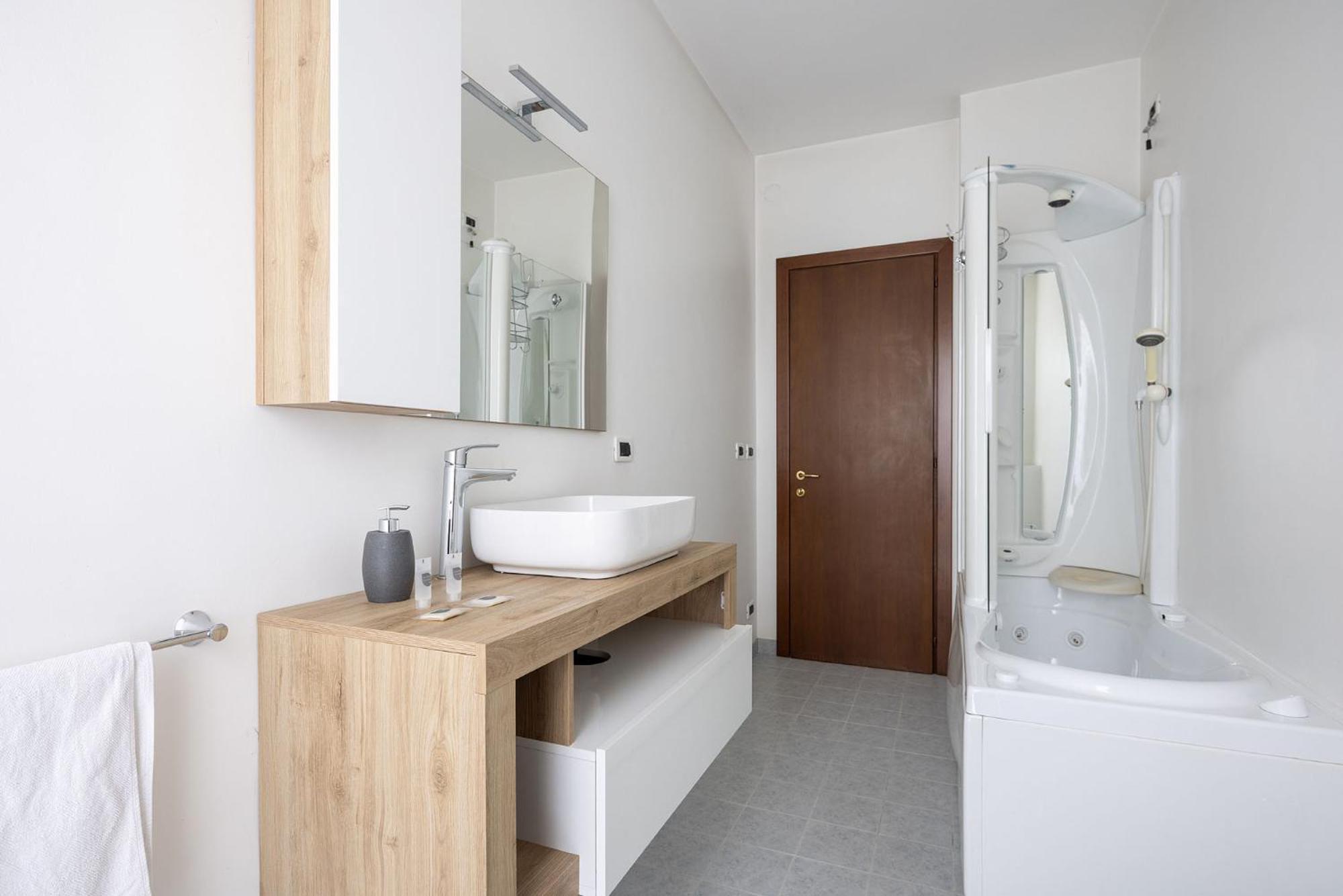 Triple Room,1624507078:JPEG