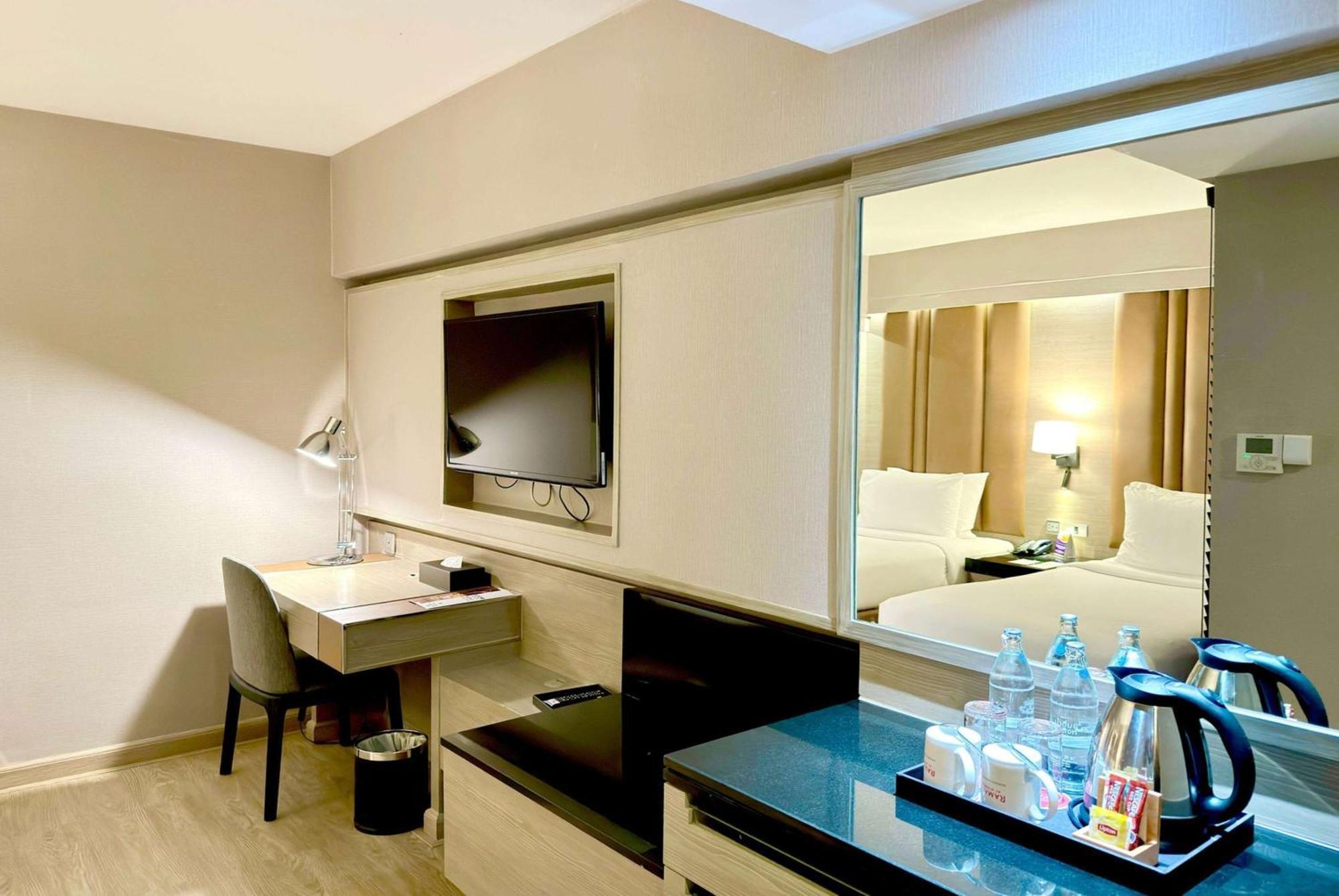 Premier Roomwith Two Single Beds, and No Window, Non-Smoking