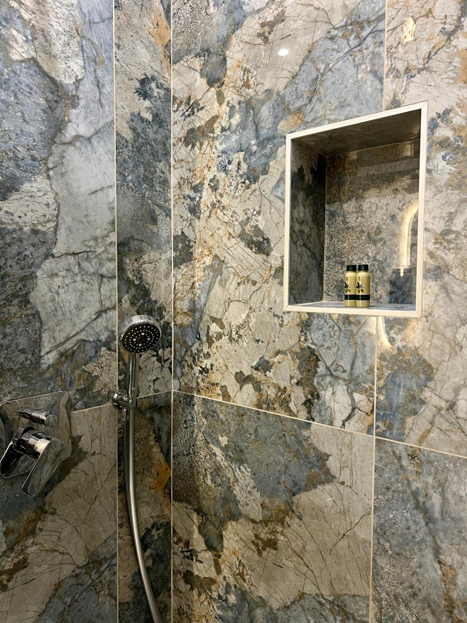 Double Room with Private Bathroom,1628959395:JPEG