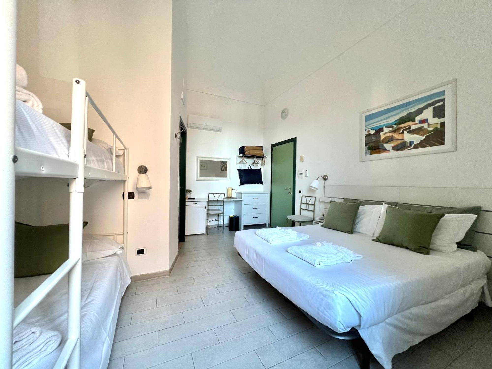 Quadruple  Room,1631543646:JPEG