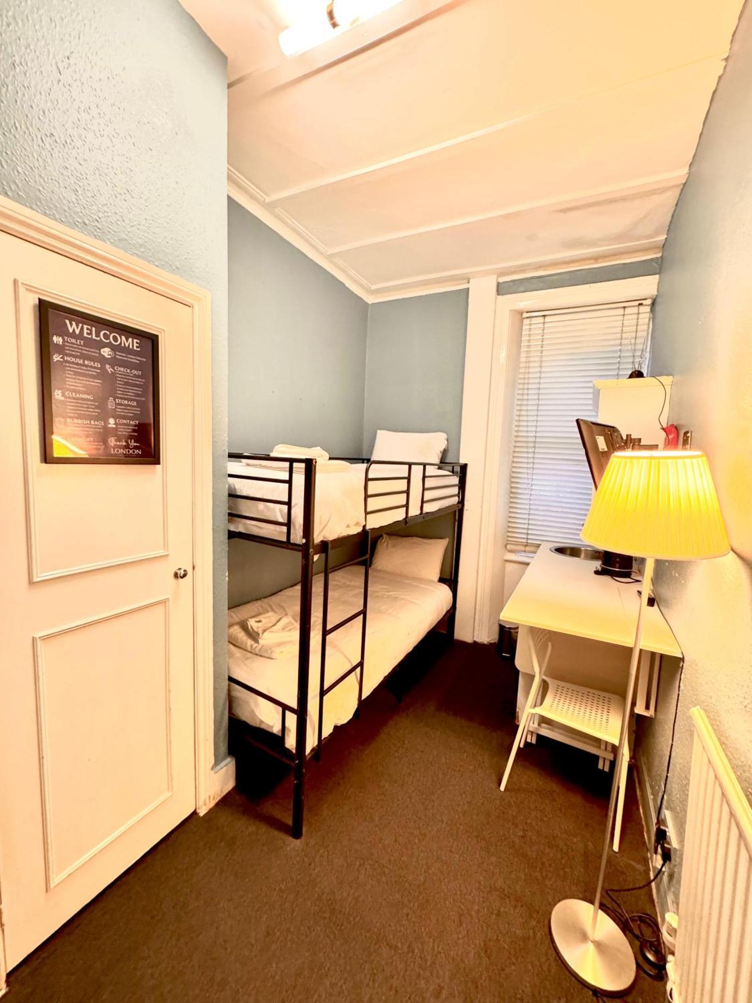 Twin Room with Shared Toilet,1632301648:JPEG