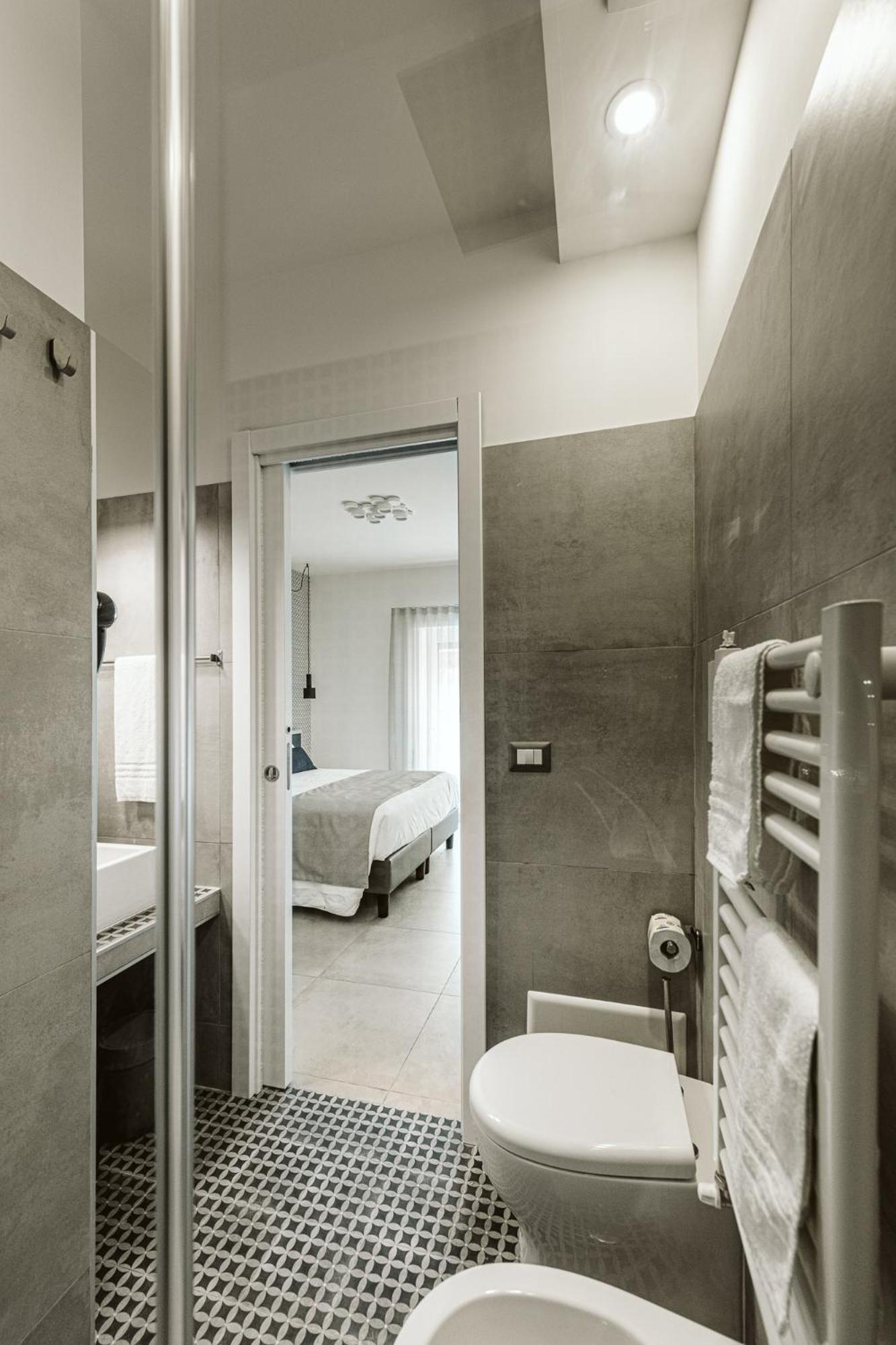 Double or Twin Room with Bathroom,1633740075:JPEG