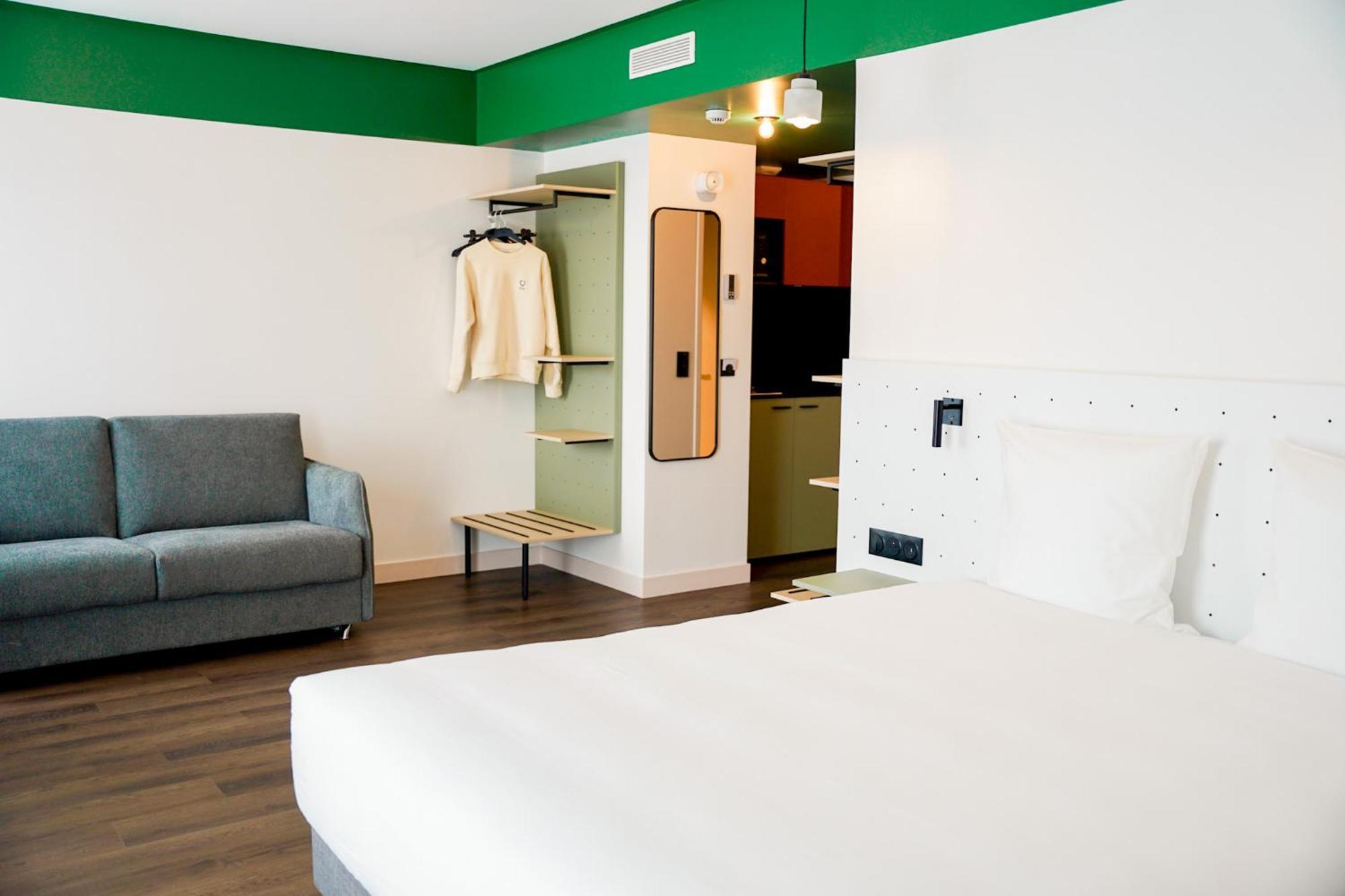 Monolocale Executive con Letto Matrimoniale e Divano-Letto