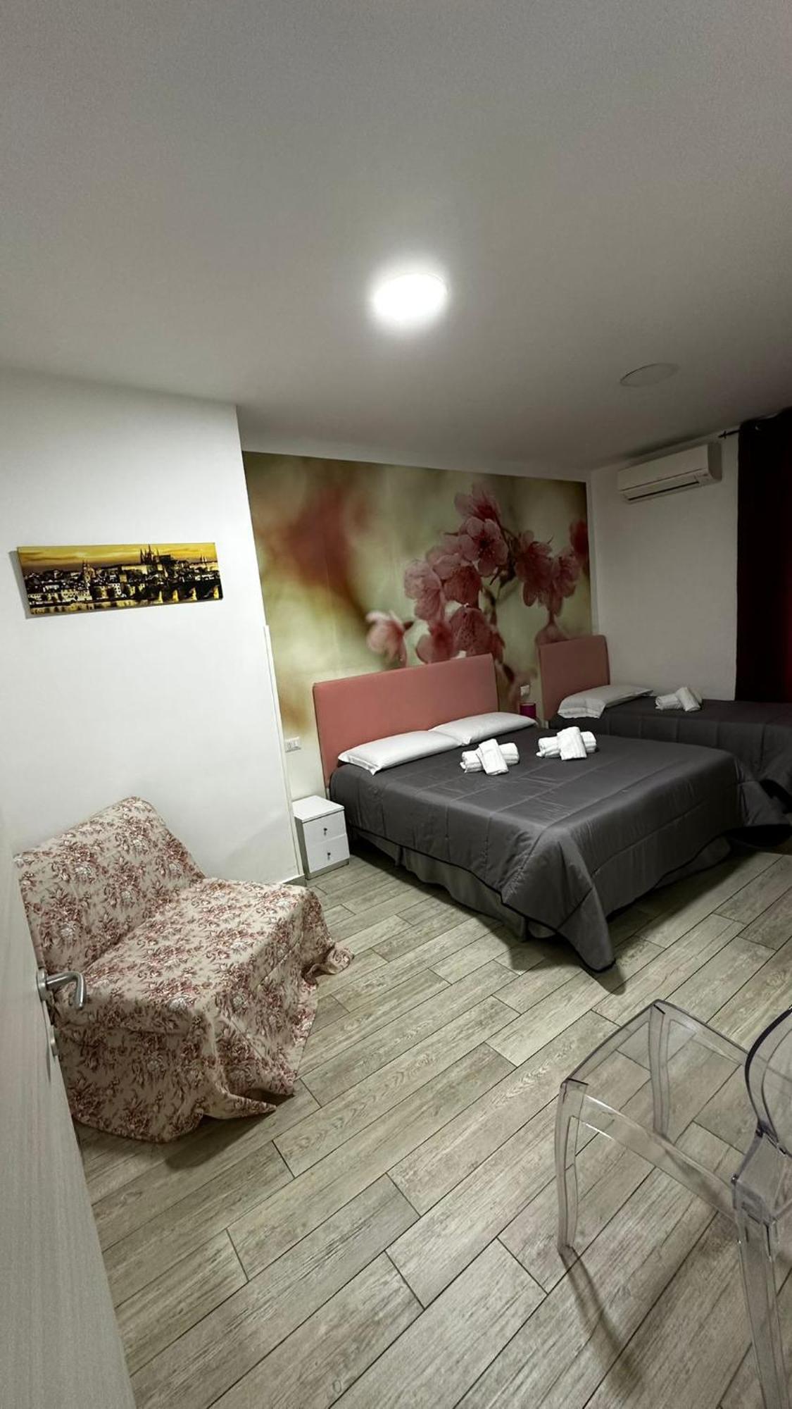Double Room with Private Bathroom,1636780518:JPEG