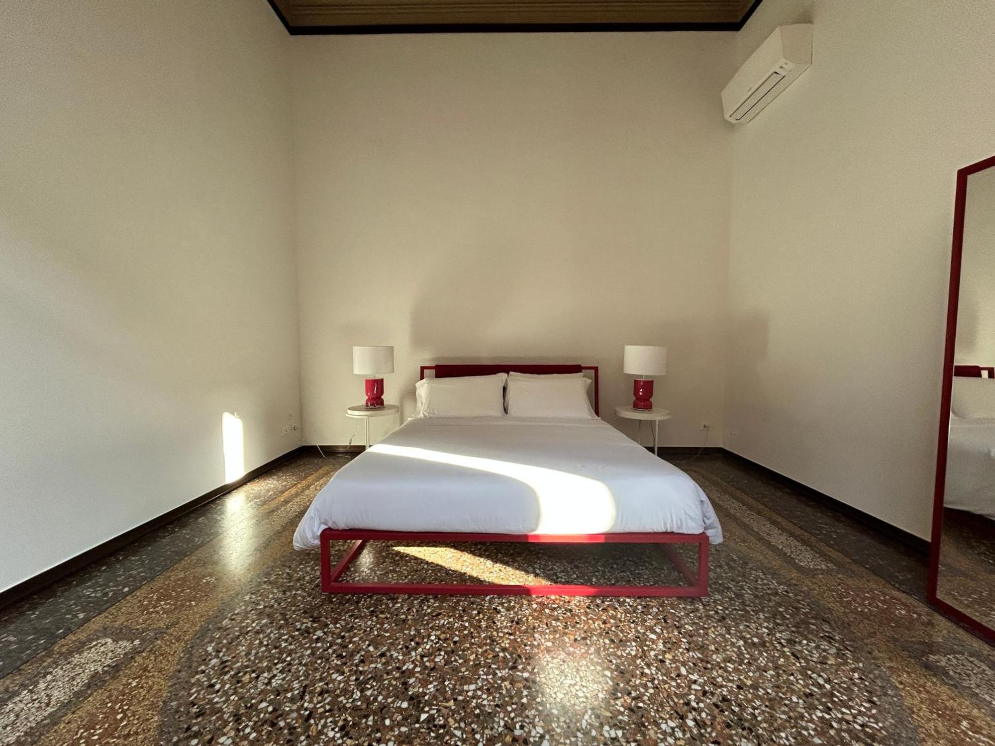 Superior King Room with External Private Bathroom,1637648215:JPEG