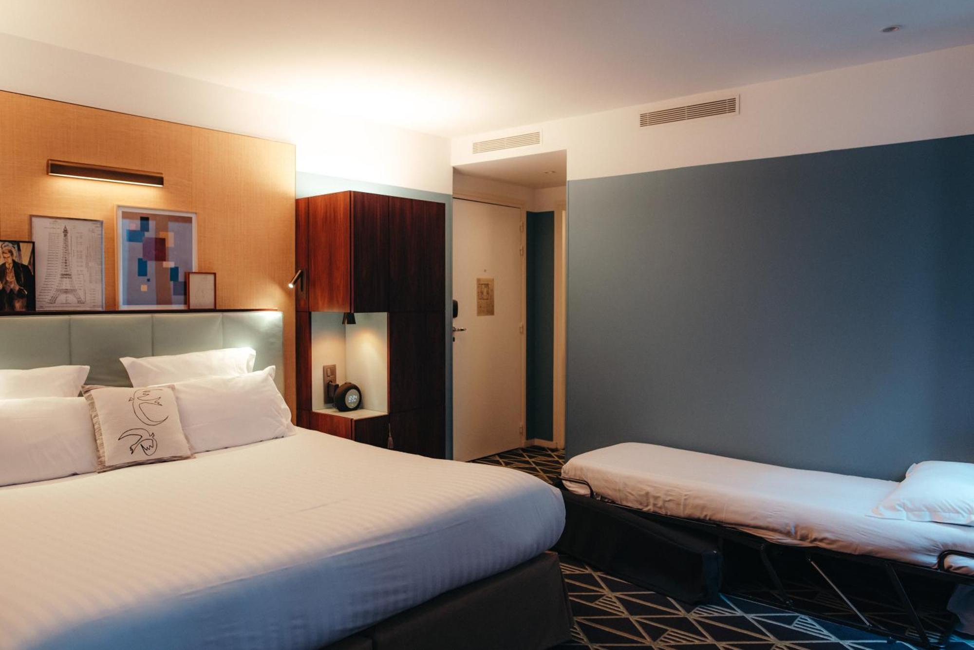 Deluxe Double Room with Pool Access,1637743811:JPEG