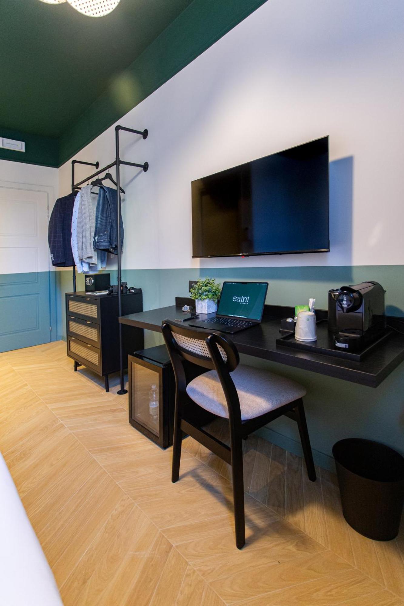 Double Room with Private Bathroom,1638346974:JPEG