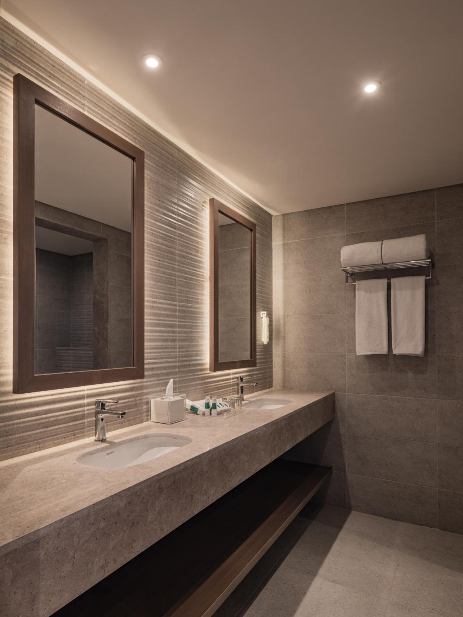 Suite Executive con 1 Letto Queen-Size, Vista Mare e Accesso Piscina