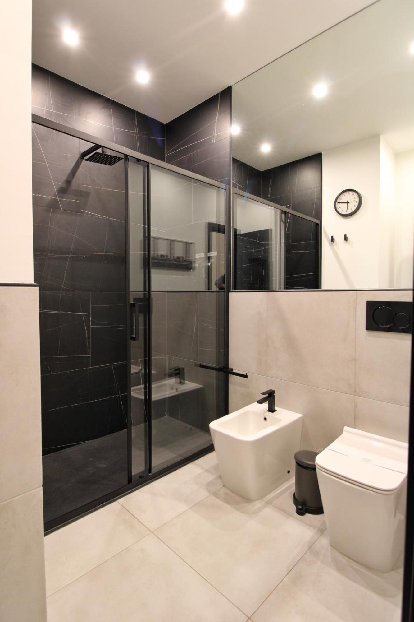 Double Room,1645161742:JPEG