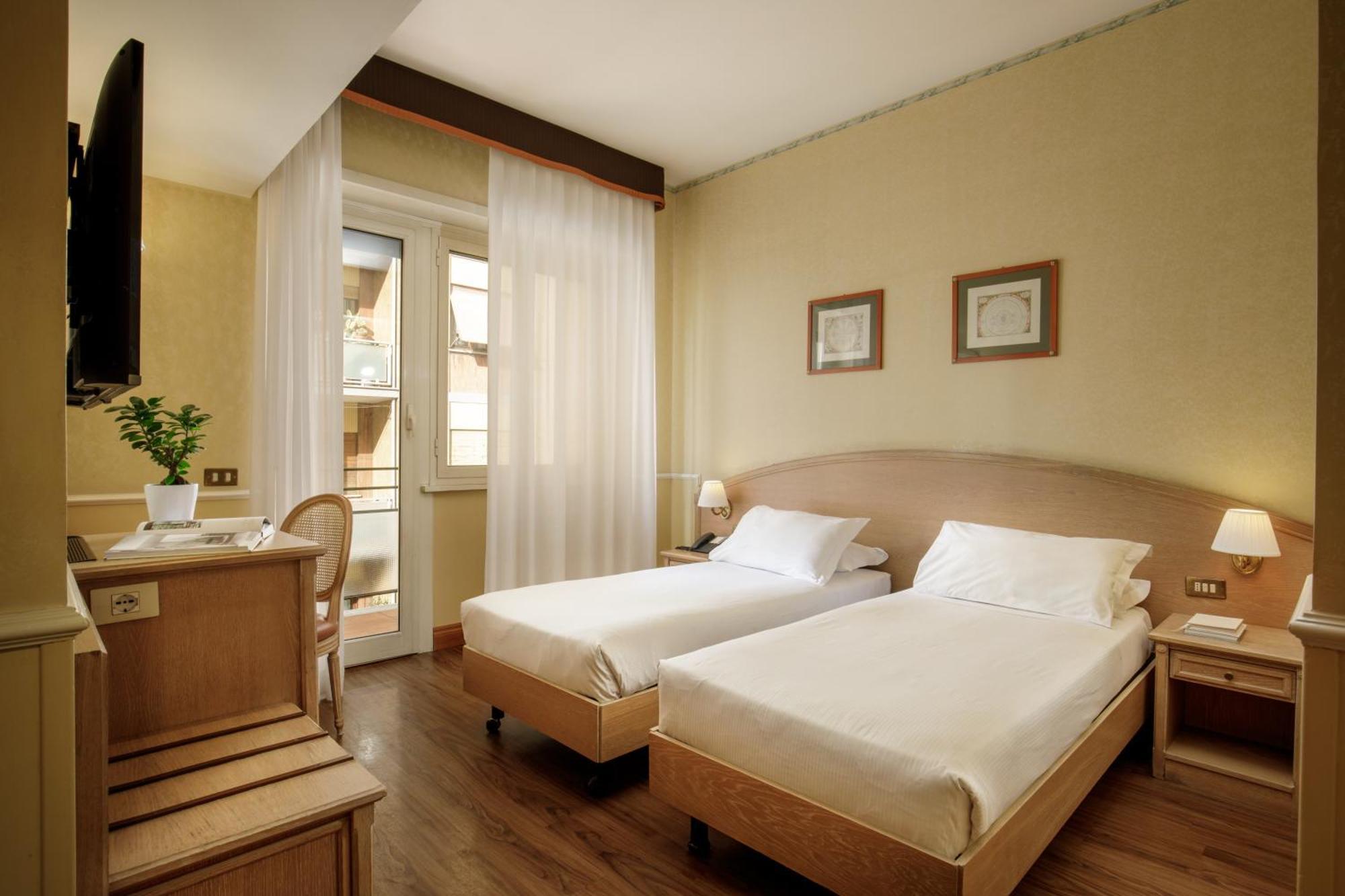 Twin Room,1645647423:JPEG