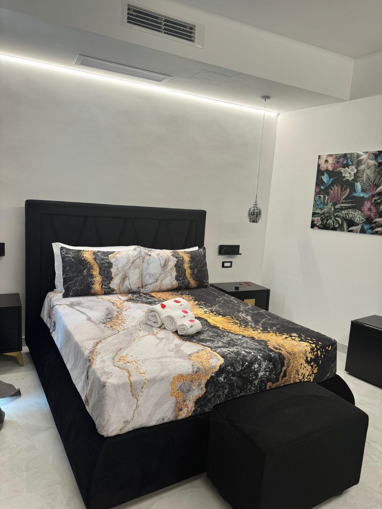 Double Room,1657714303:JPEG