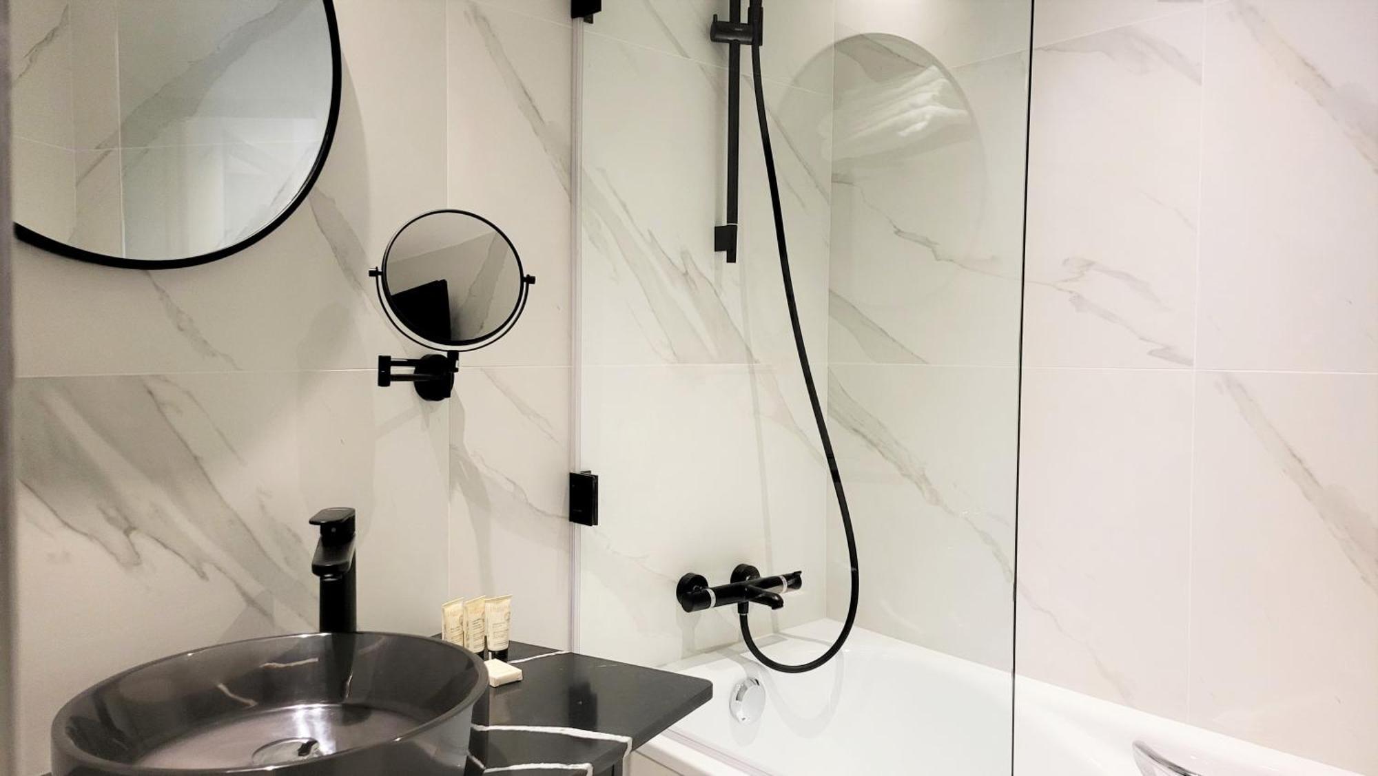 Suite con Accesso Piscina
