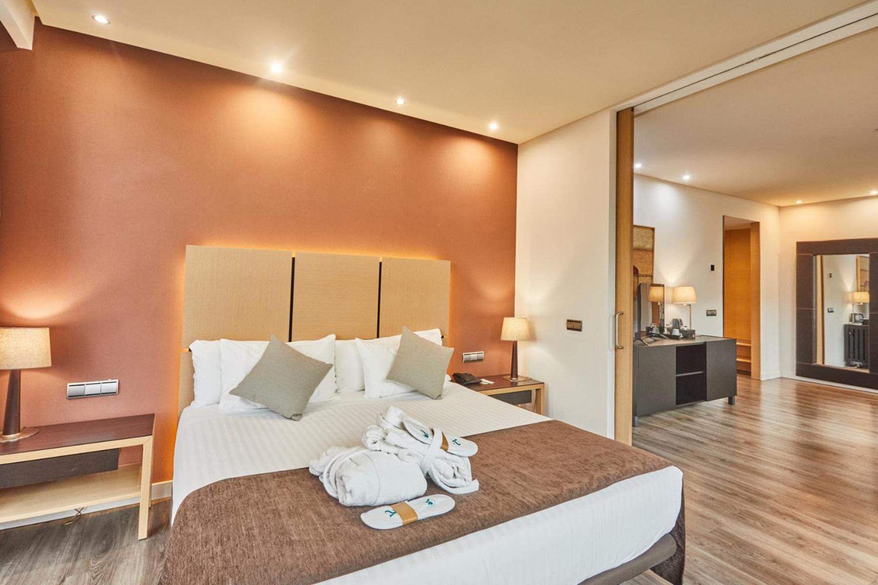 Junior Suite,1672563241:JPEG