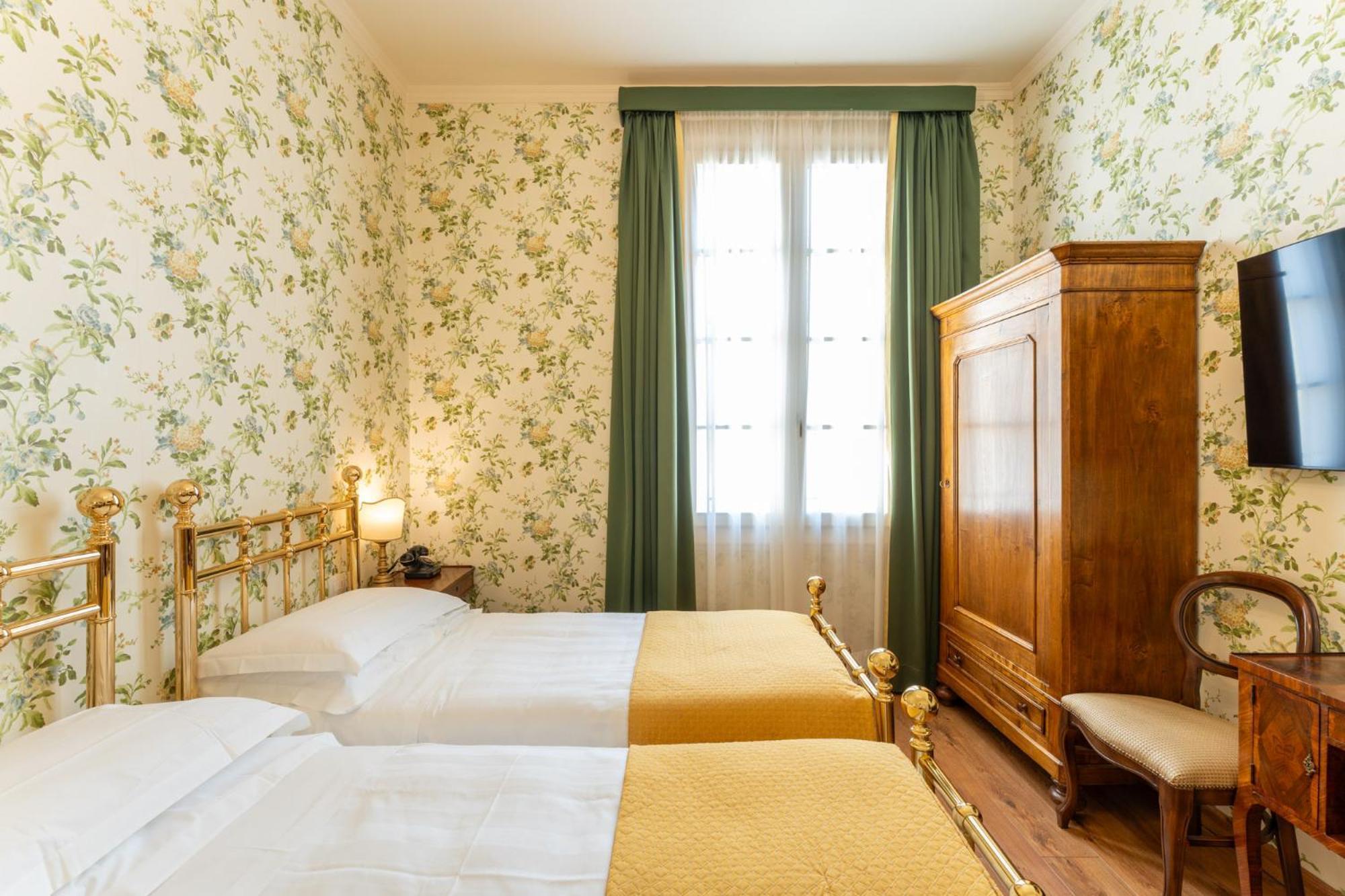 Two-Bedroom Suite (4 Adults),1676728551:JPEG