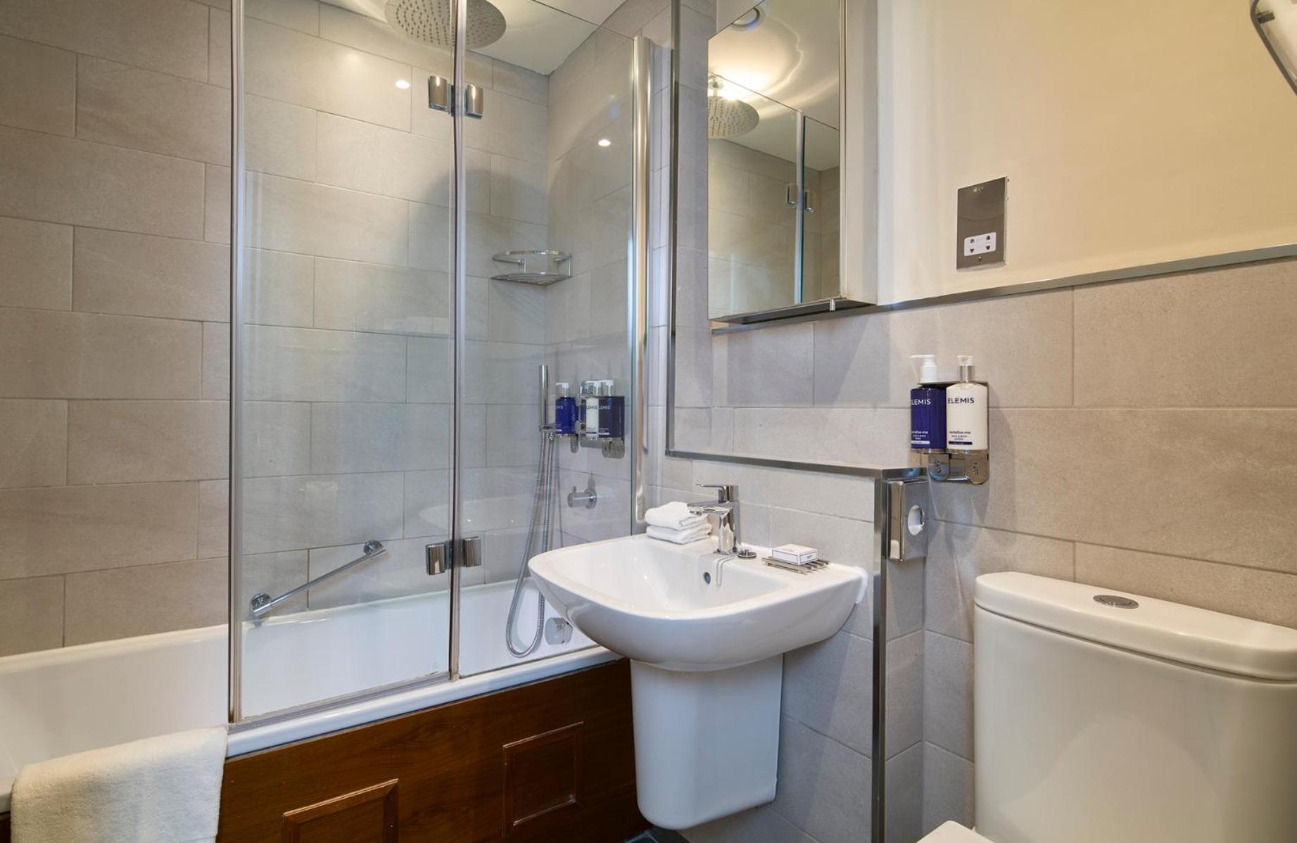 Double Room,1677853162:JPEG