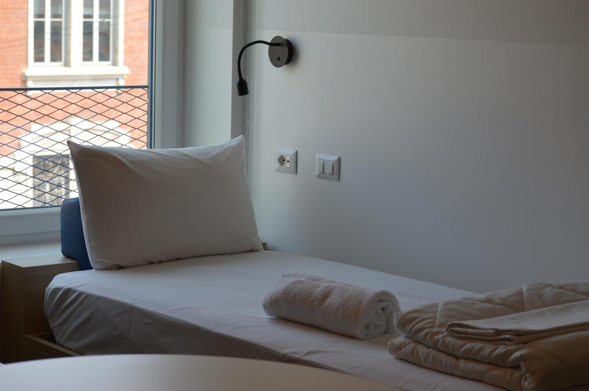 Twin Room,1680345208:JPEG